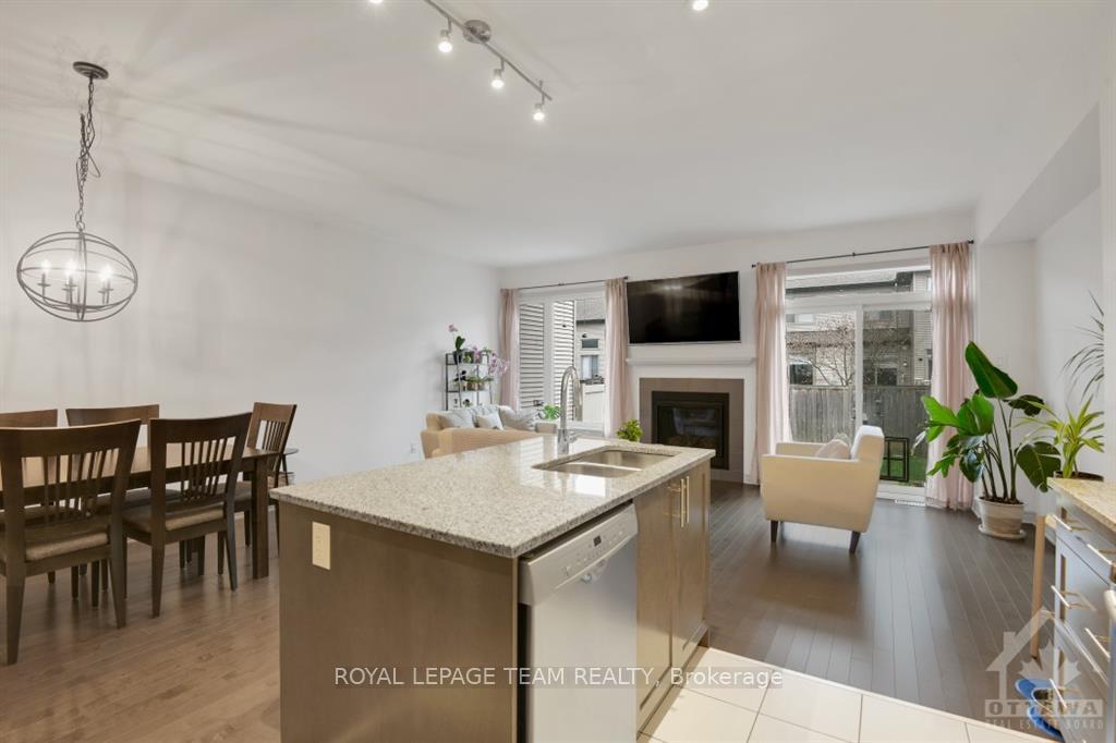 Photo 13 of 308 Rainrock Crescent, Ottawa, Mer Bleue/Bradley Estates/Anderson Park — HOMEH