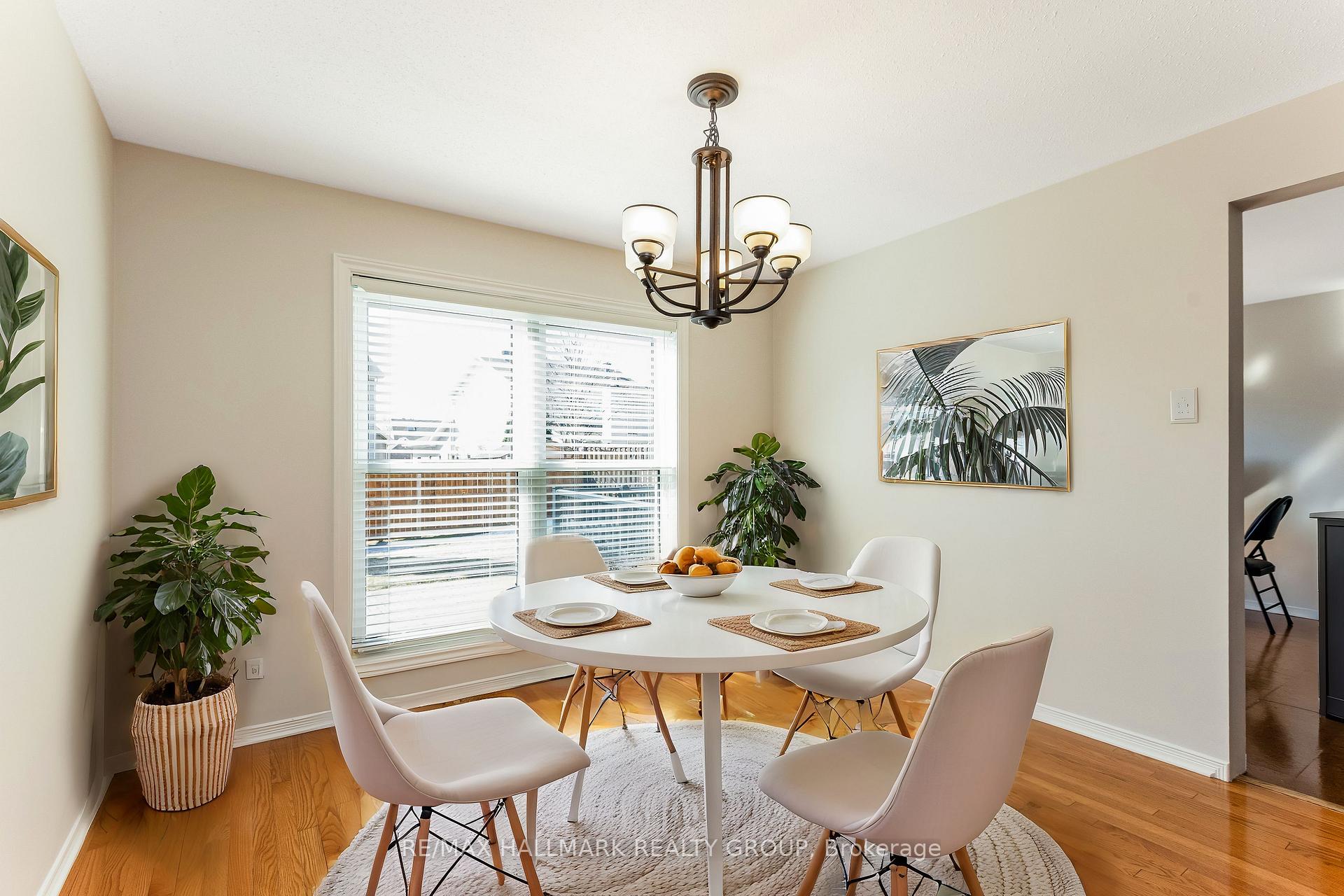 Photo 8 of 496 Harrowsmith Way, Ottawa, Fallingbrook/Gardenway South — HOMEH