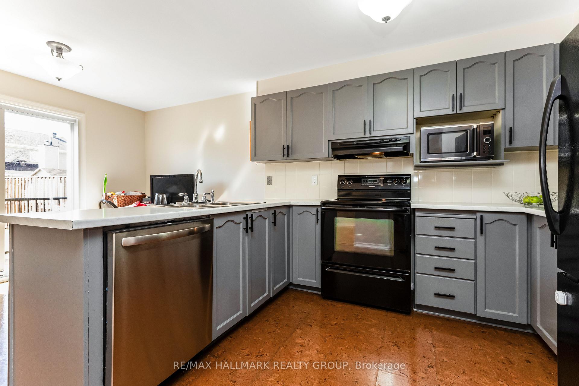 Photo 11 of 496 Harrowsmith Way, Ottawa, Fallingbrook/Gardenway South — HOMEH
