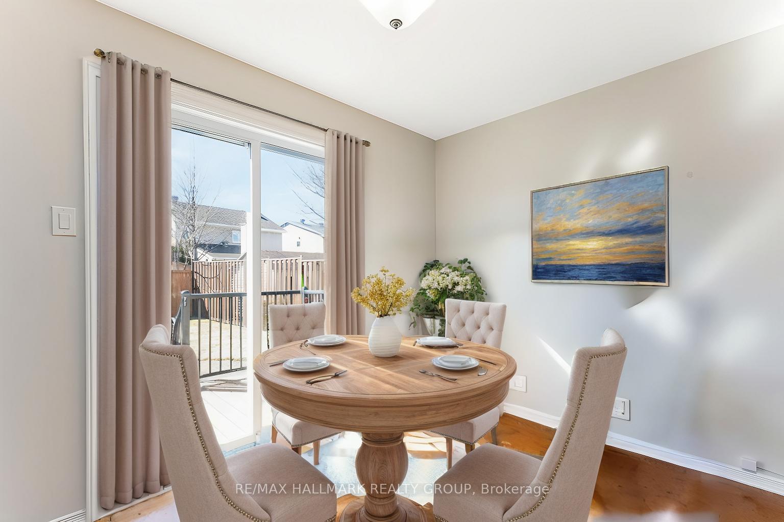 Photo 12 of 496 Harrowsmith Way, Ottawa, Fallingbrook/Gardenway South — HOMEH