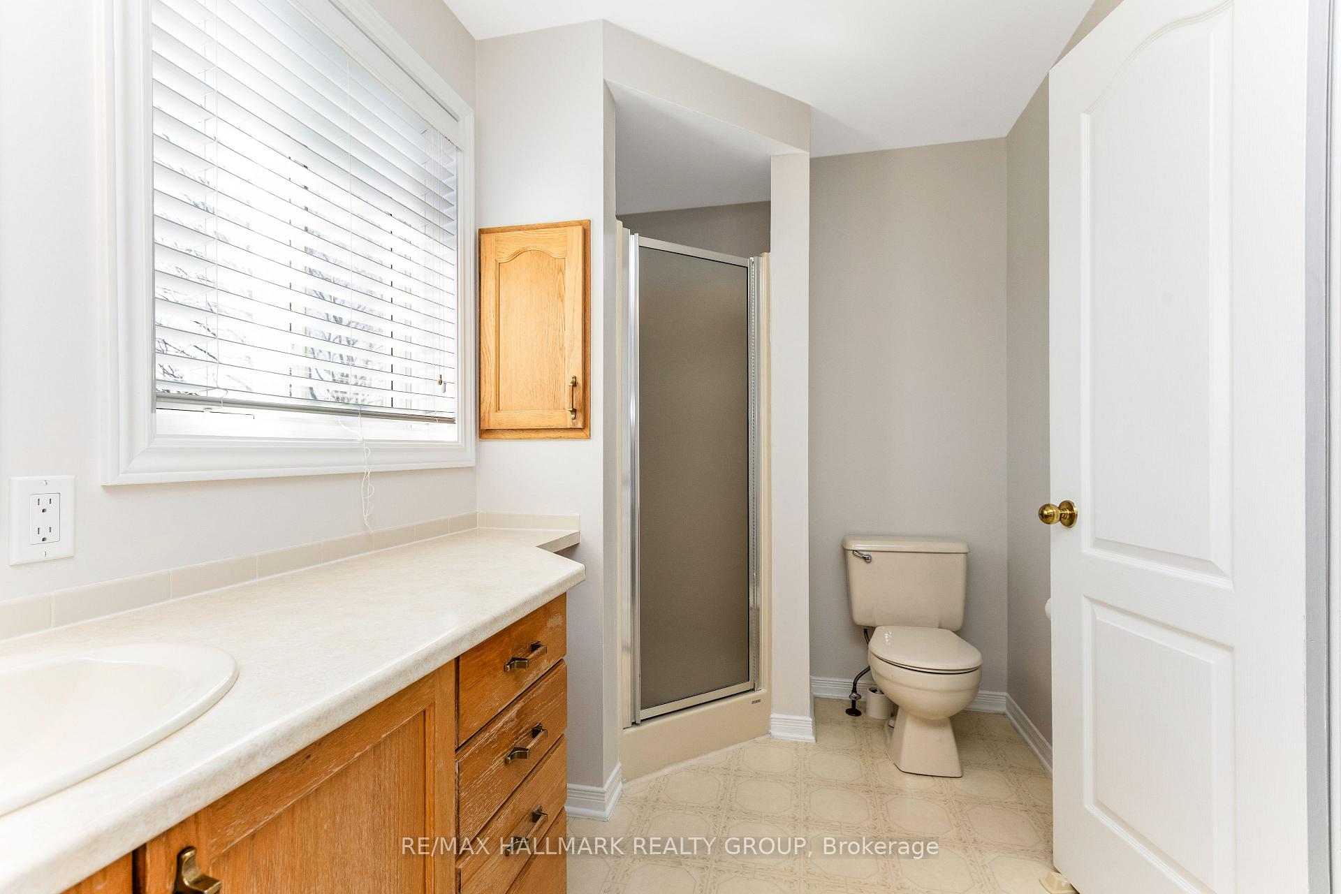Photo 17 of 496 Harrowsmith Way, Ottawa, Fallingbrook/Gardenway South — HOMEH