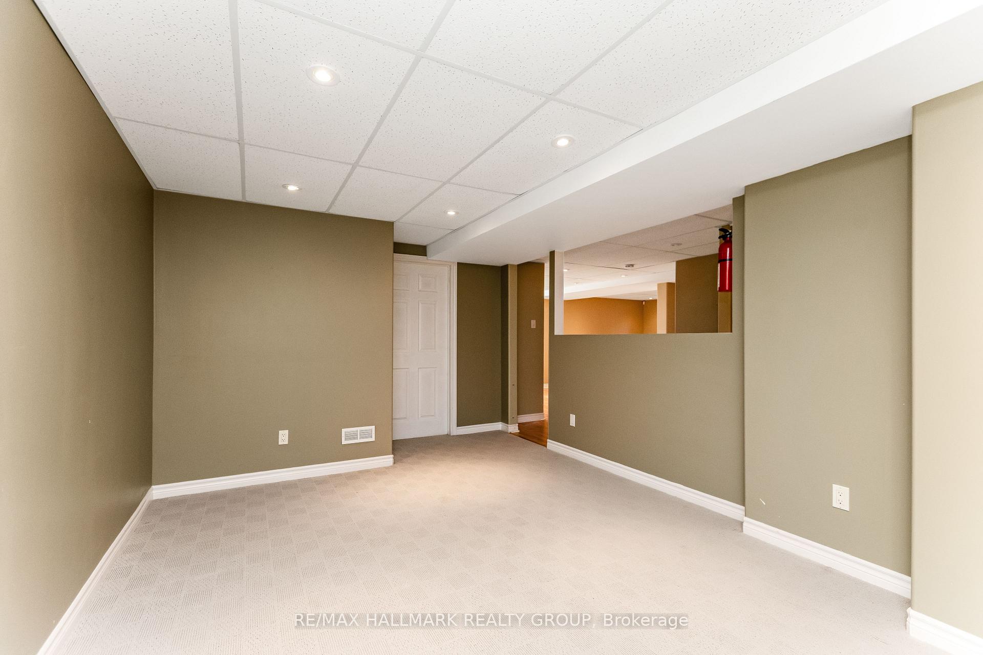 Photo 26 of 496 Harrowsmith Way, Ottawa, Fallingbrook/Gardenway South — HOMEH
