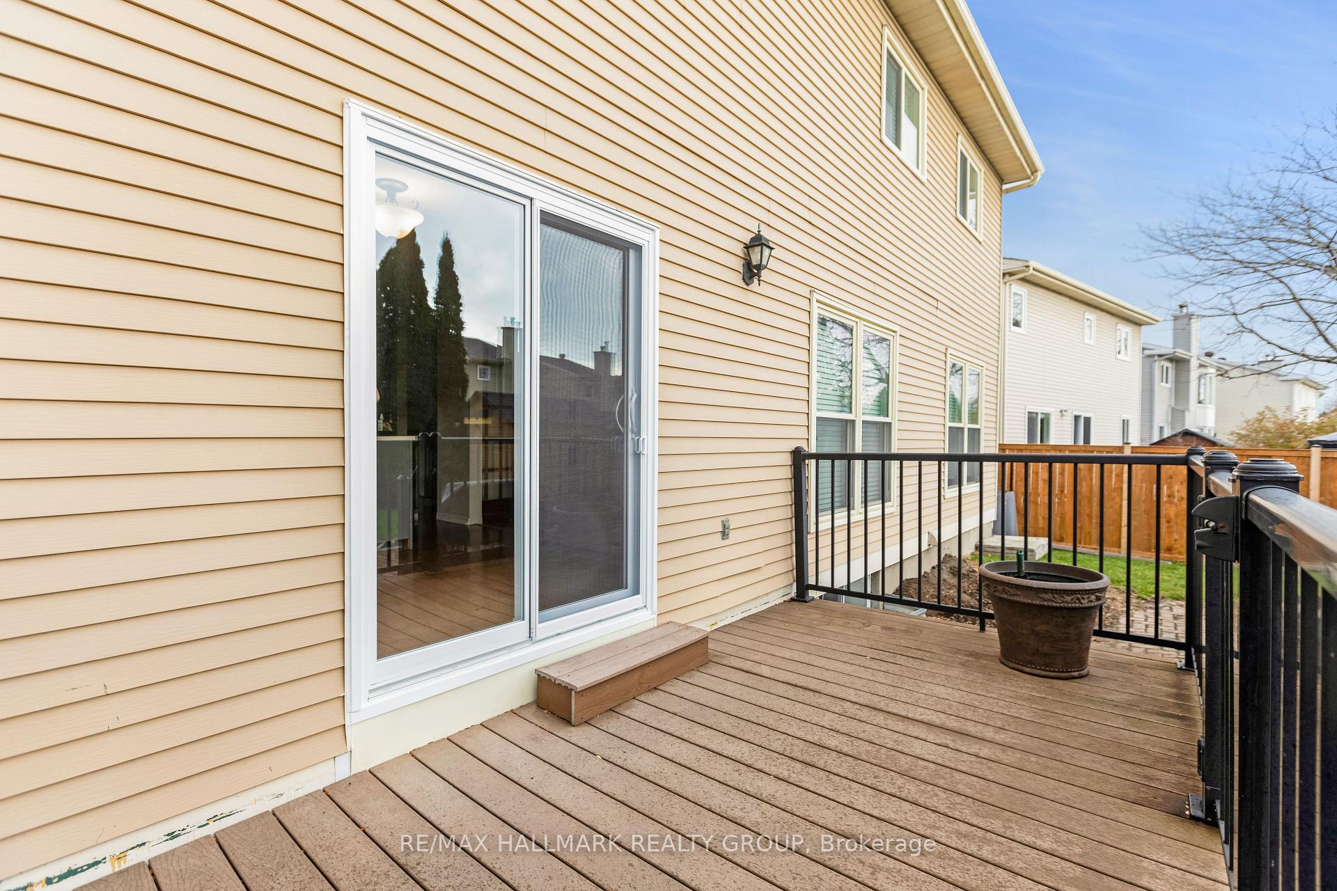 Photo 30 of 496 Harrowsmith Way, Ottawa, Fallingbrook/Gardenway South — HOMEH