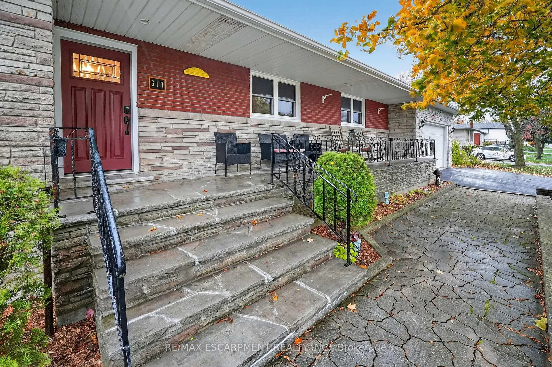 Photo 3 of 517 Stanley Street, Port Colborne, Sugarloaf — HOMEH