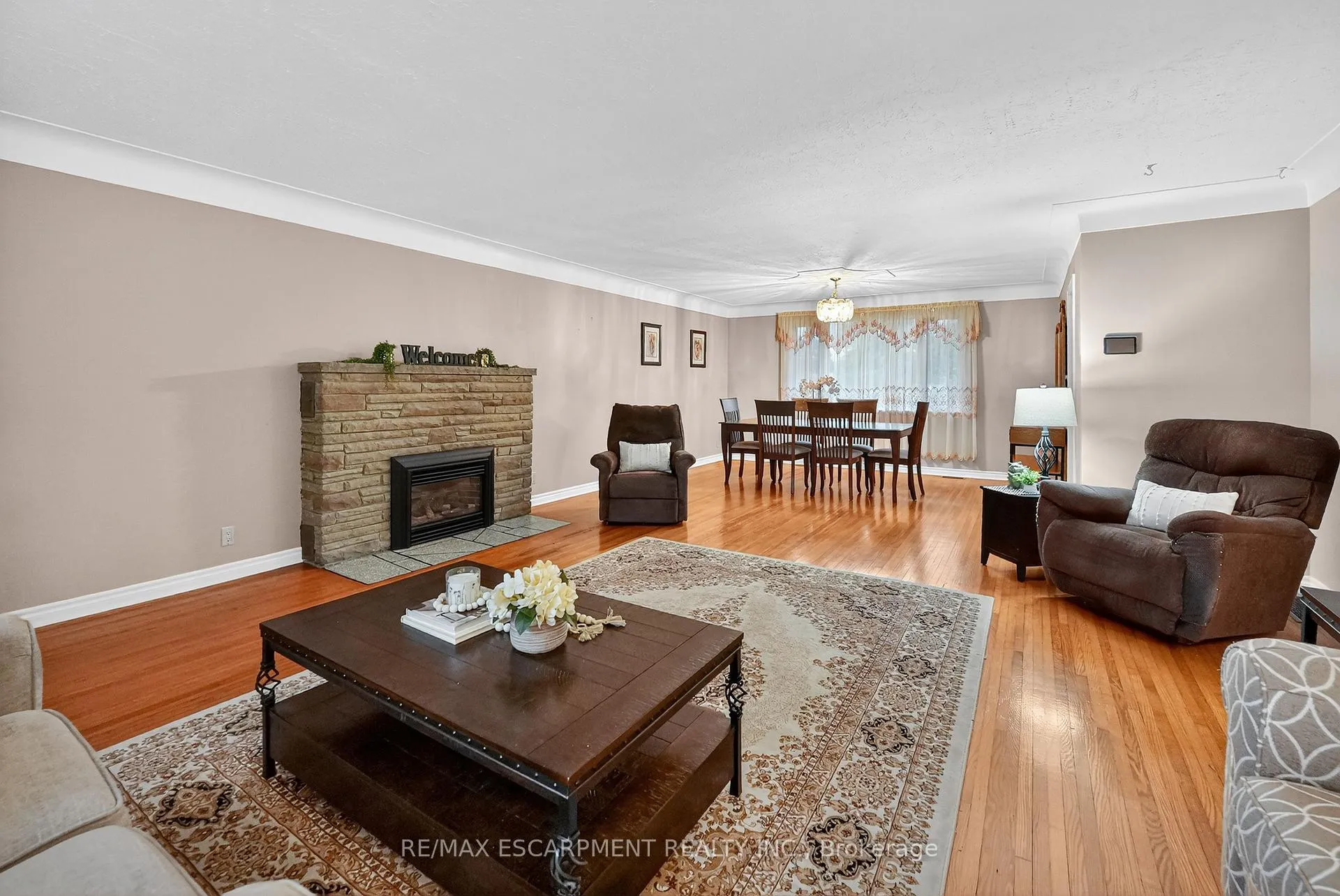 Photo 6 of 517 Stanley Street, Port Colborne, Sugarloaf — HOMEH