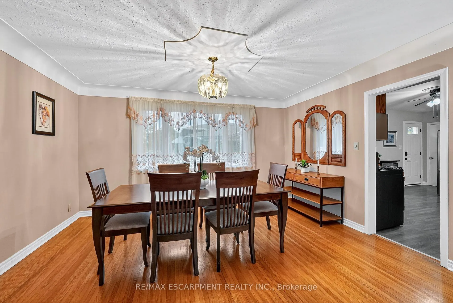 Photo 7 of 517 Stanley Street, Port Colborne, Sugarloaf — HOMEH
