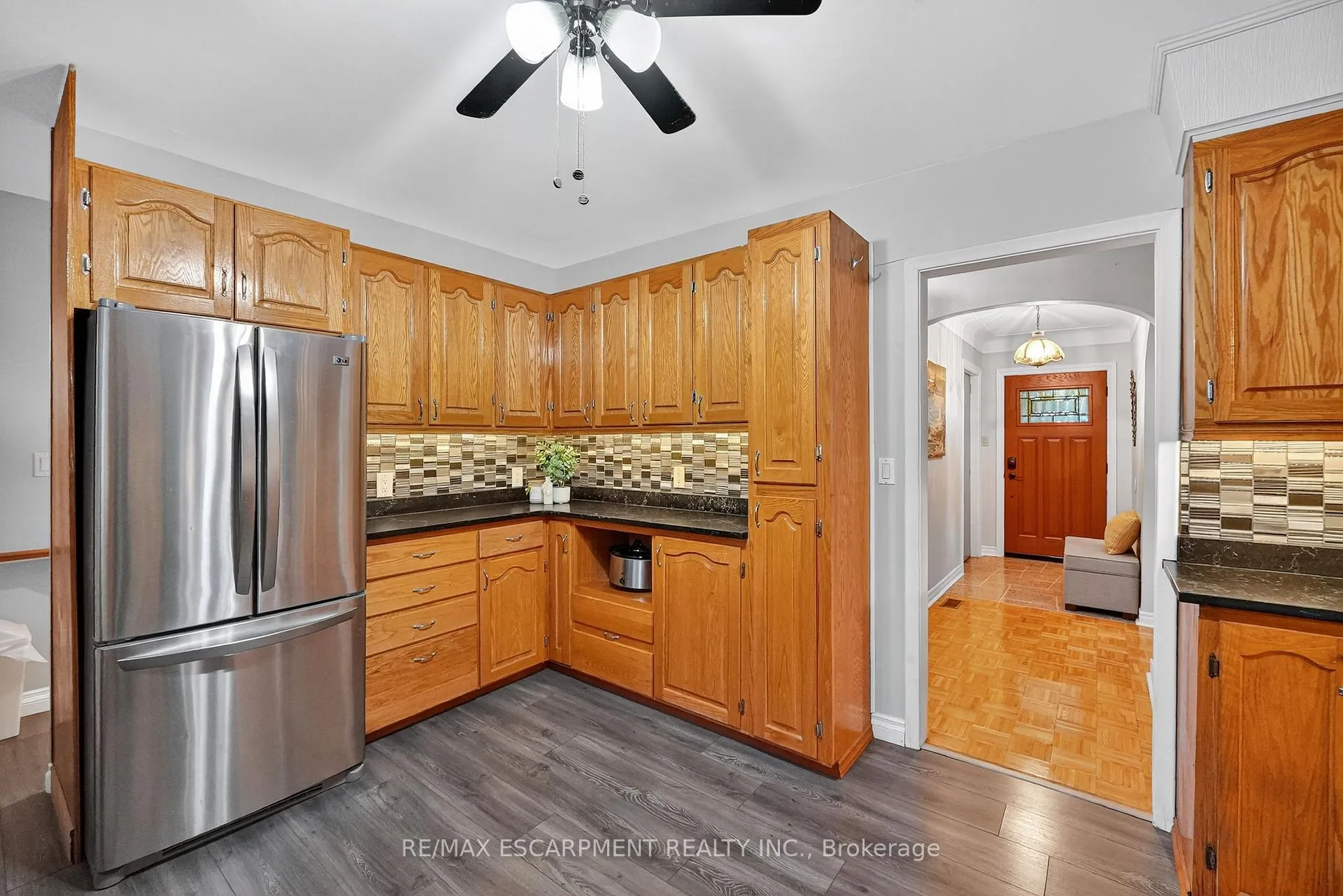 Photo 9 of 517 Stanley Street, Port Colborne, Sugarloaf — HOMEH