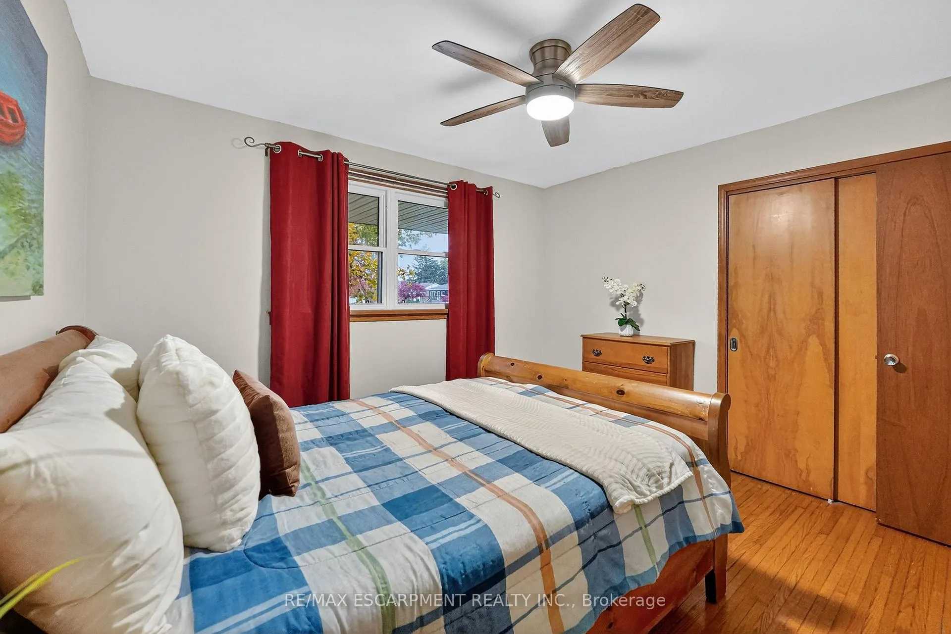 Photo 14 of 517 Stanley Street, Port Colborne, Sugarloaf — HOMEH