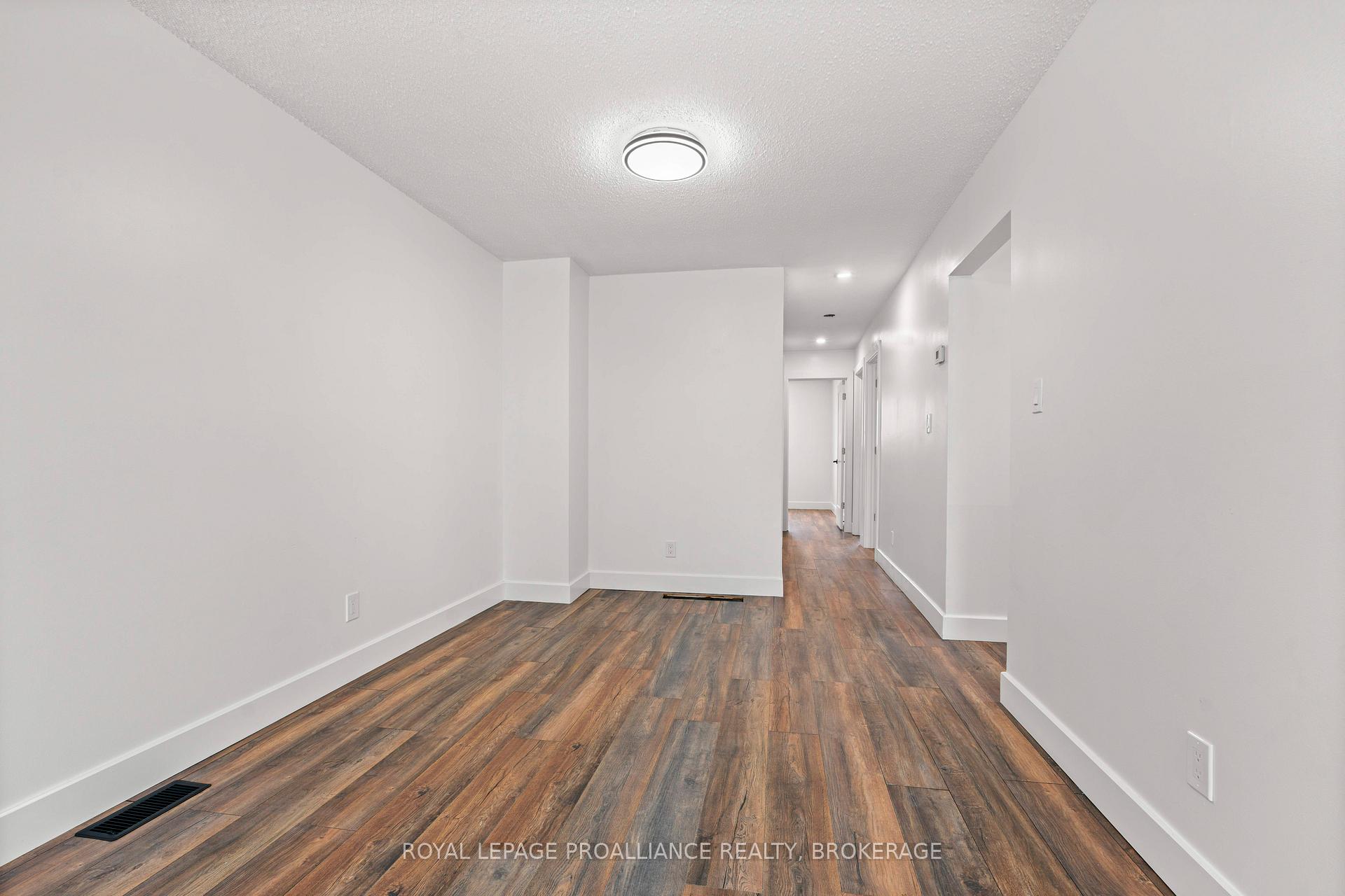 Photo 7 of 871 Larchwood Crescent, Kingston, City Northwest — HOMEH