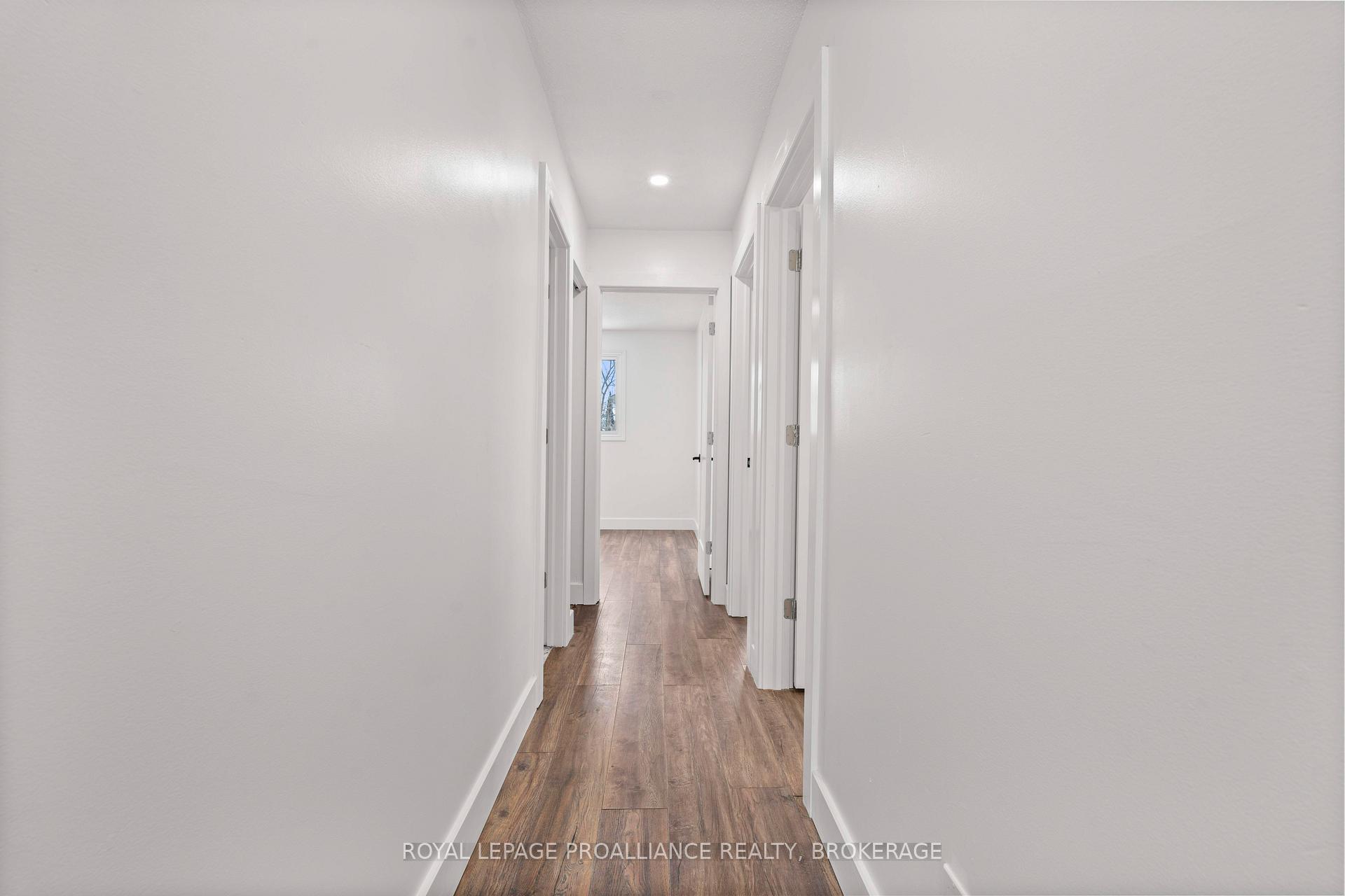 Photo 12 of 871 Larchwood Crescent, Kingston, City Northwest — HOMEH