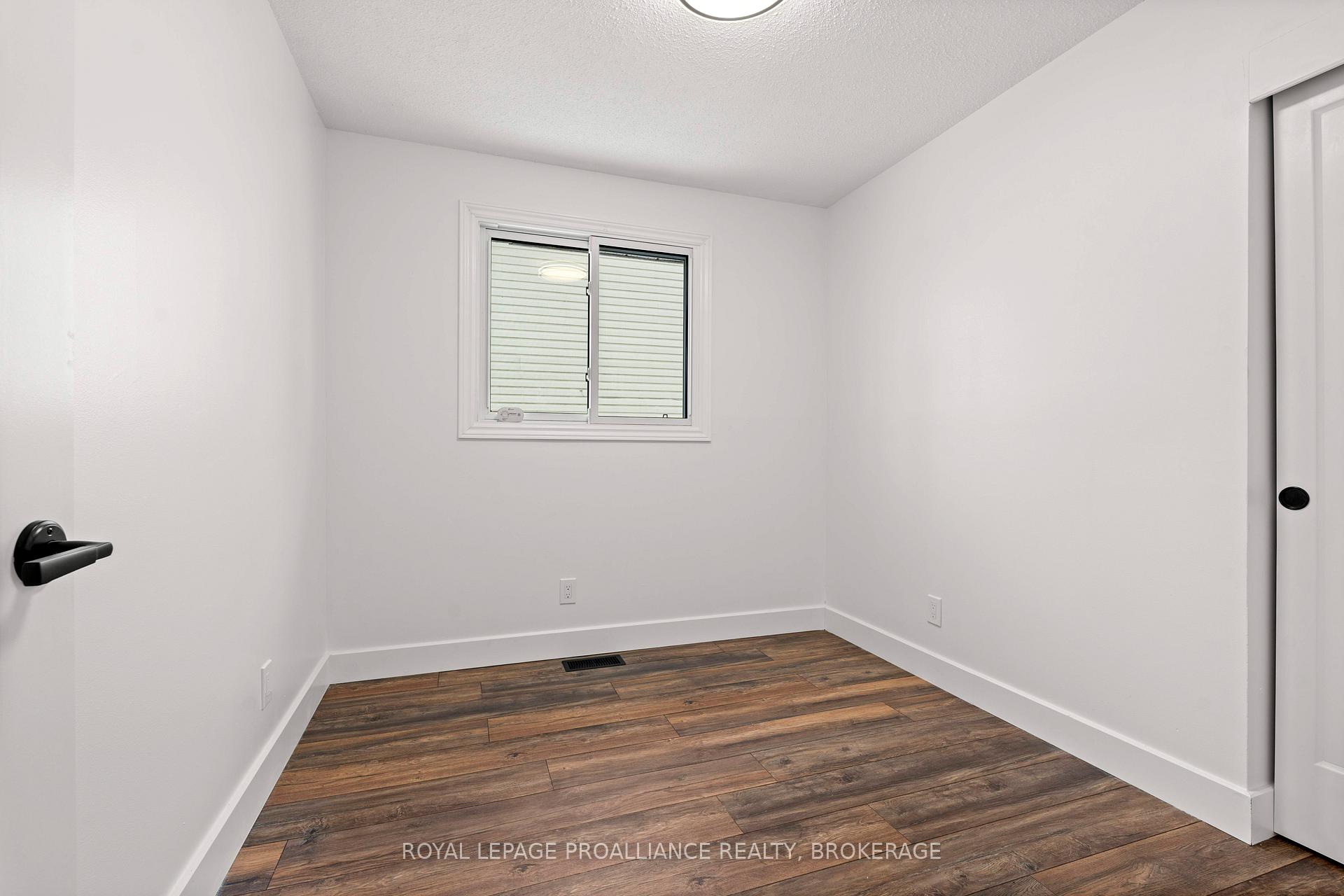 Photo 17 of 871 Larchwood Crescent, Kingston, City Northwest — HOMEH