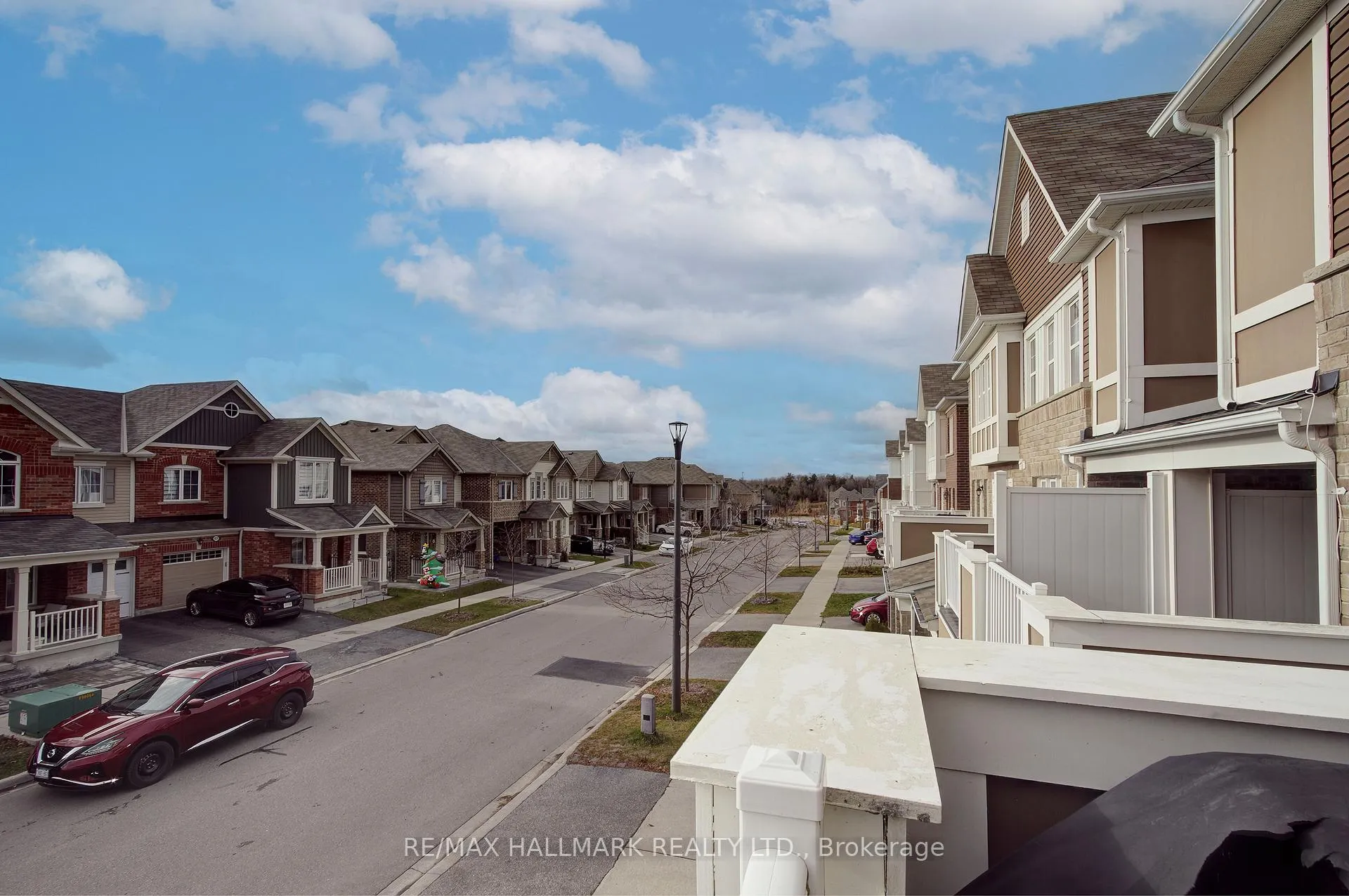 Photo 3 of 1036 Dragonfly Avenue, Pickering, Rural Pickering — HOMEH