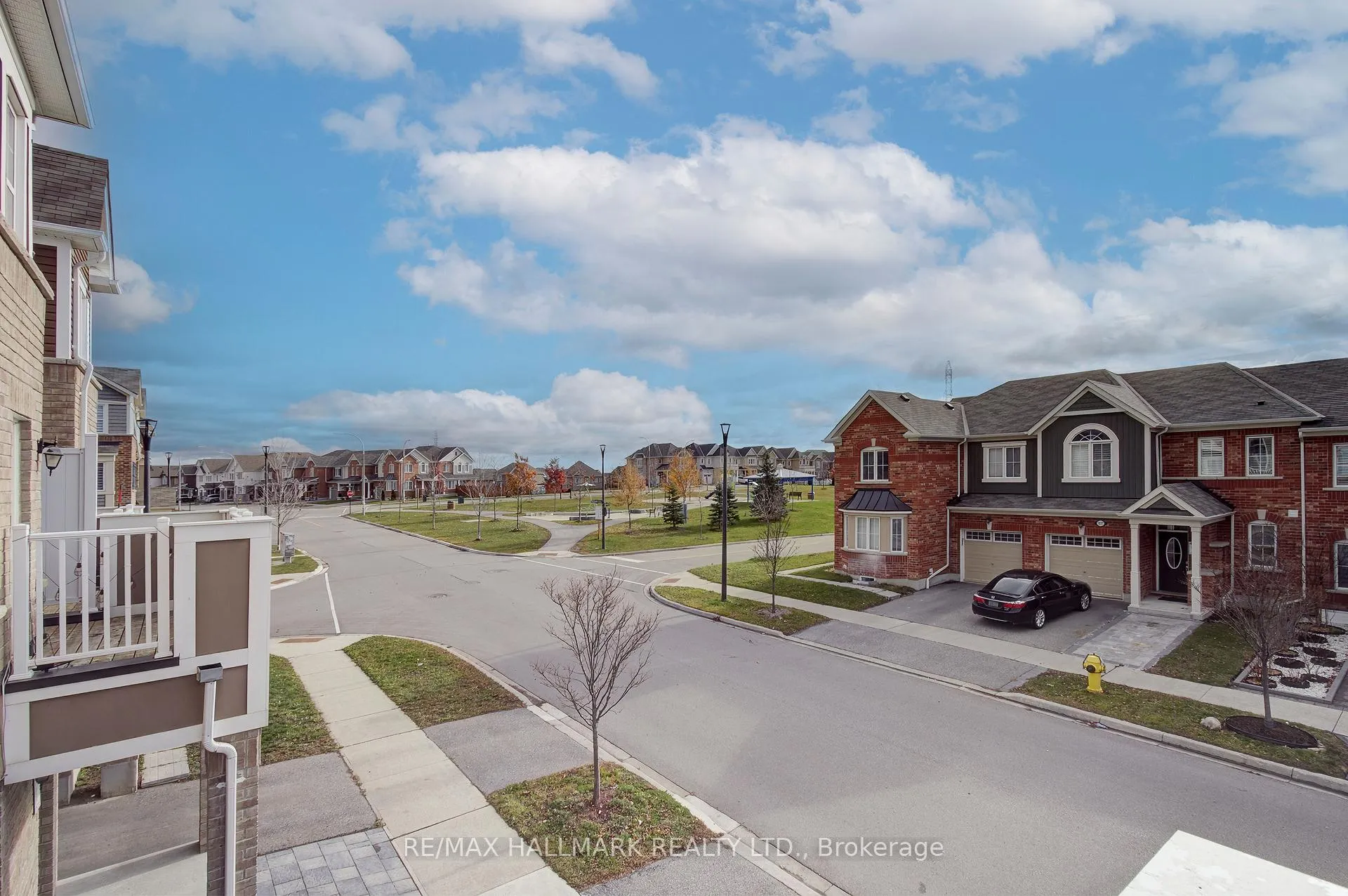 Photo 4 of 1036 Dragonfly Avenue, Pickering, Rural Pickering — HOMEH
