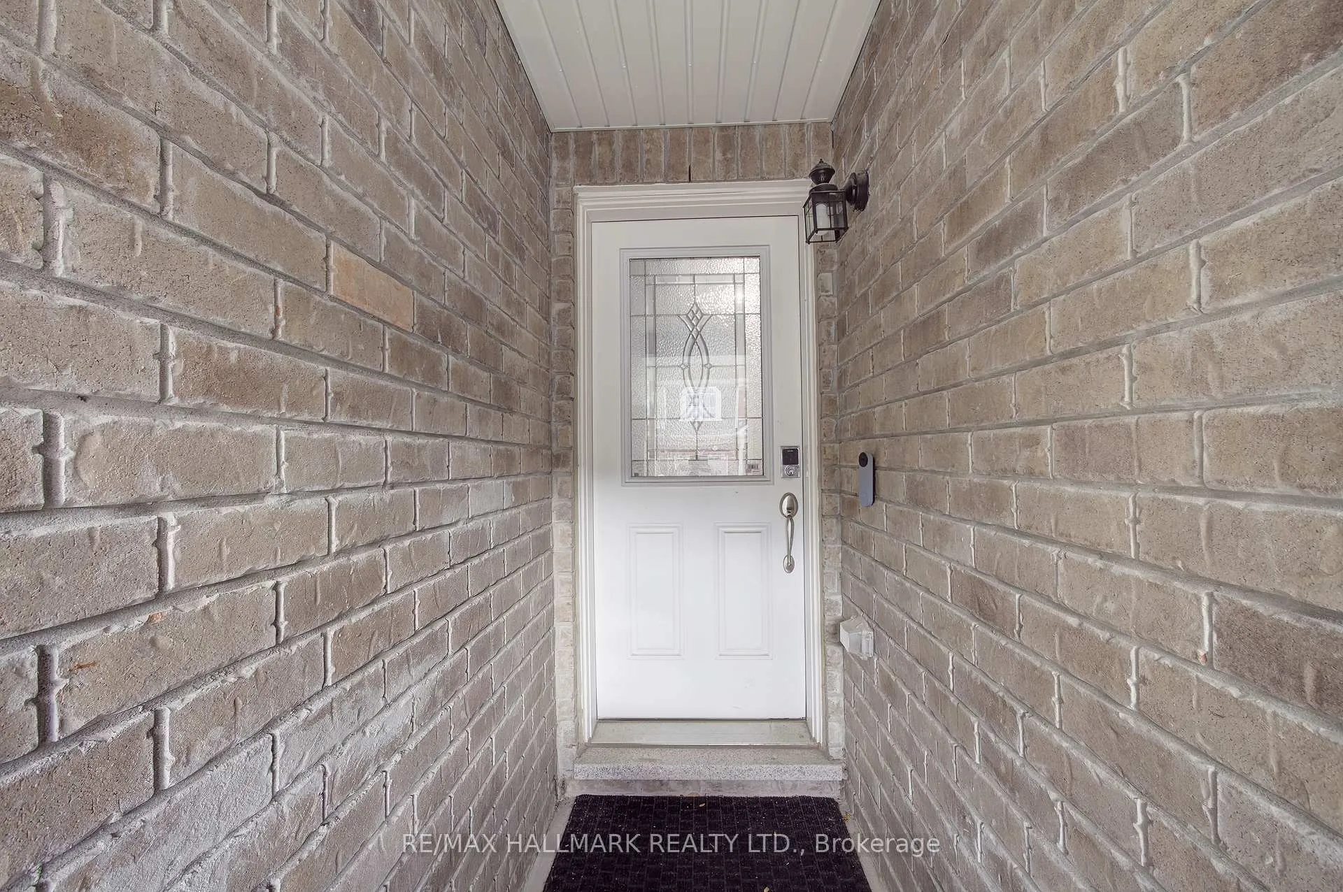 Photo 7 of 1036 Dragonfly Avenue, Pickering, Rural Pickering — HOMEH