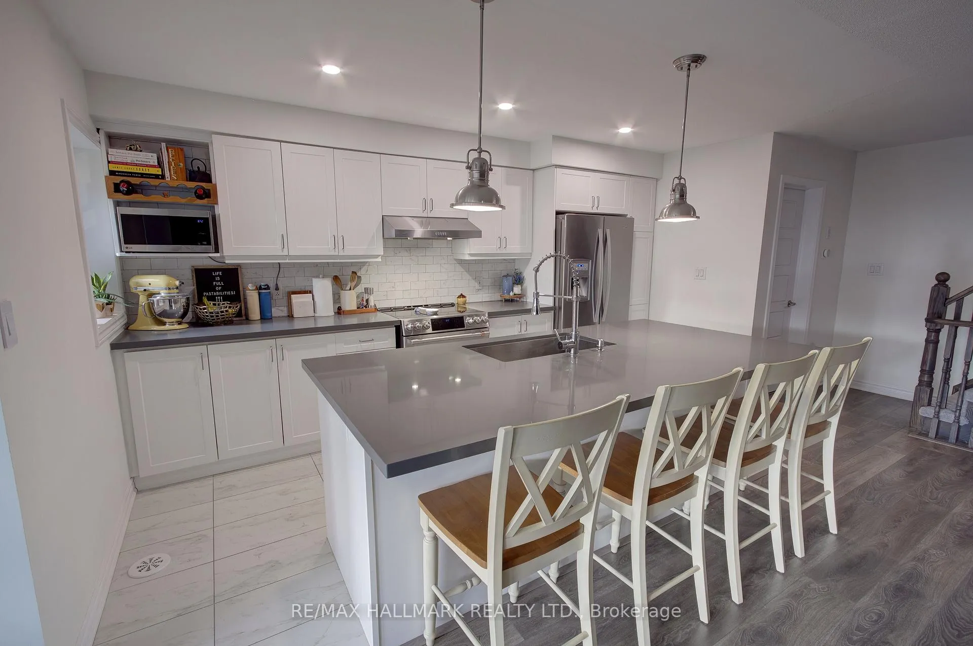 Photo 16 of 1036 Dragonfly Avenue, Pickering, Rural Pickering — HOMEH