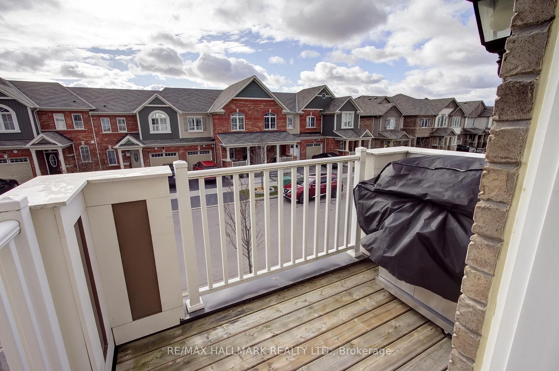 Photo 24 of 1036 Dragonfly Avenue, Pickering, Rural Pickering — HOMEH
