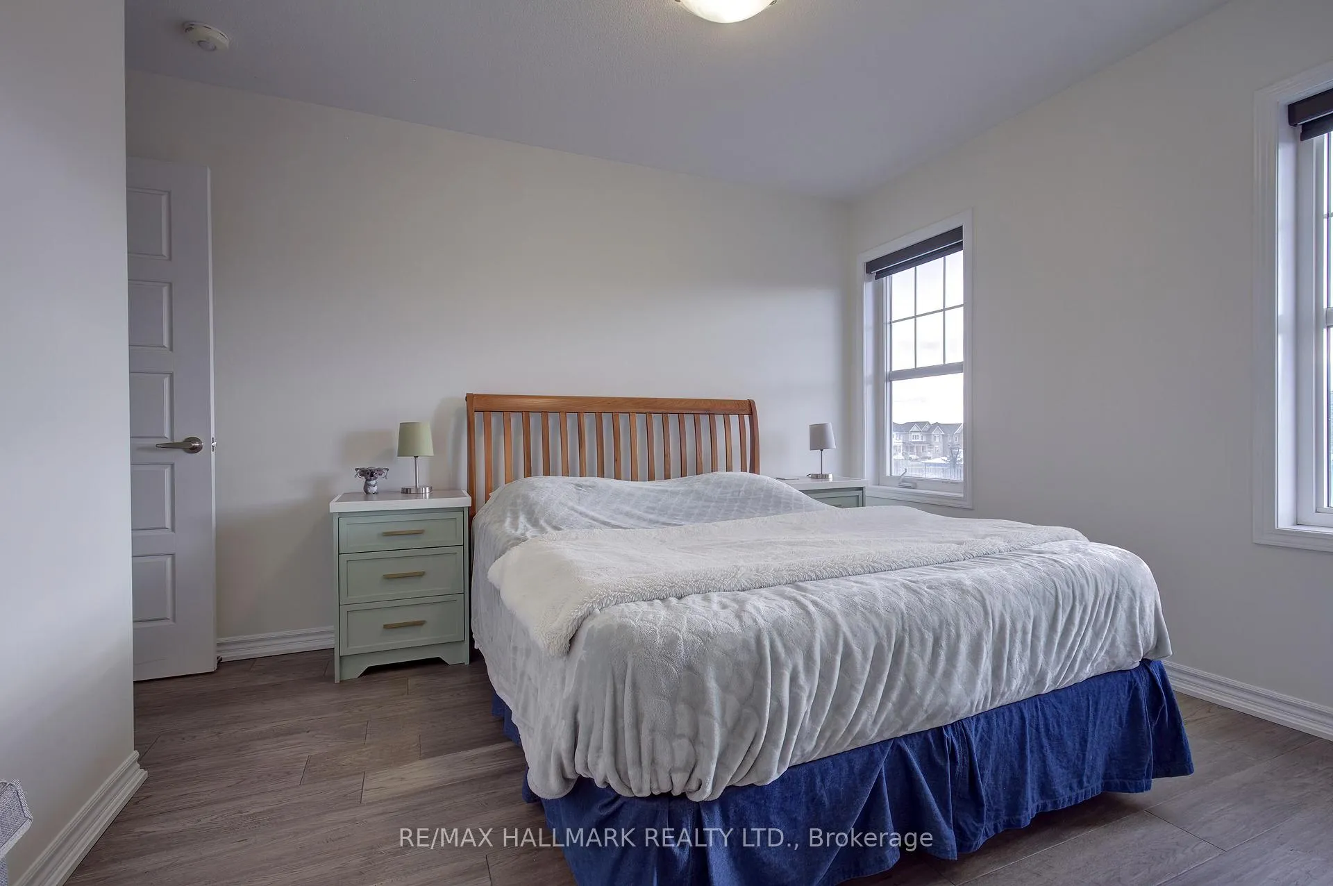Photo 33 of 1036 Dragonfly Avenue, Pickering, Rural Pickering — HOMEH