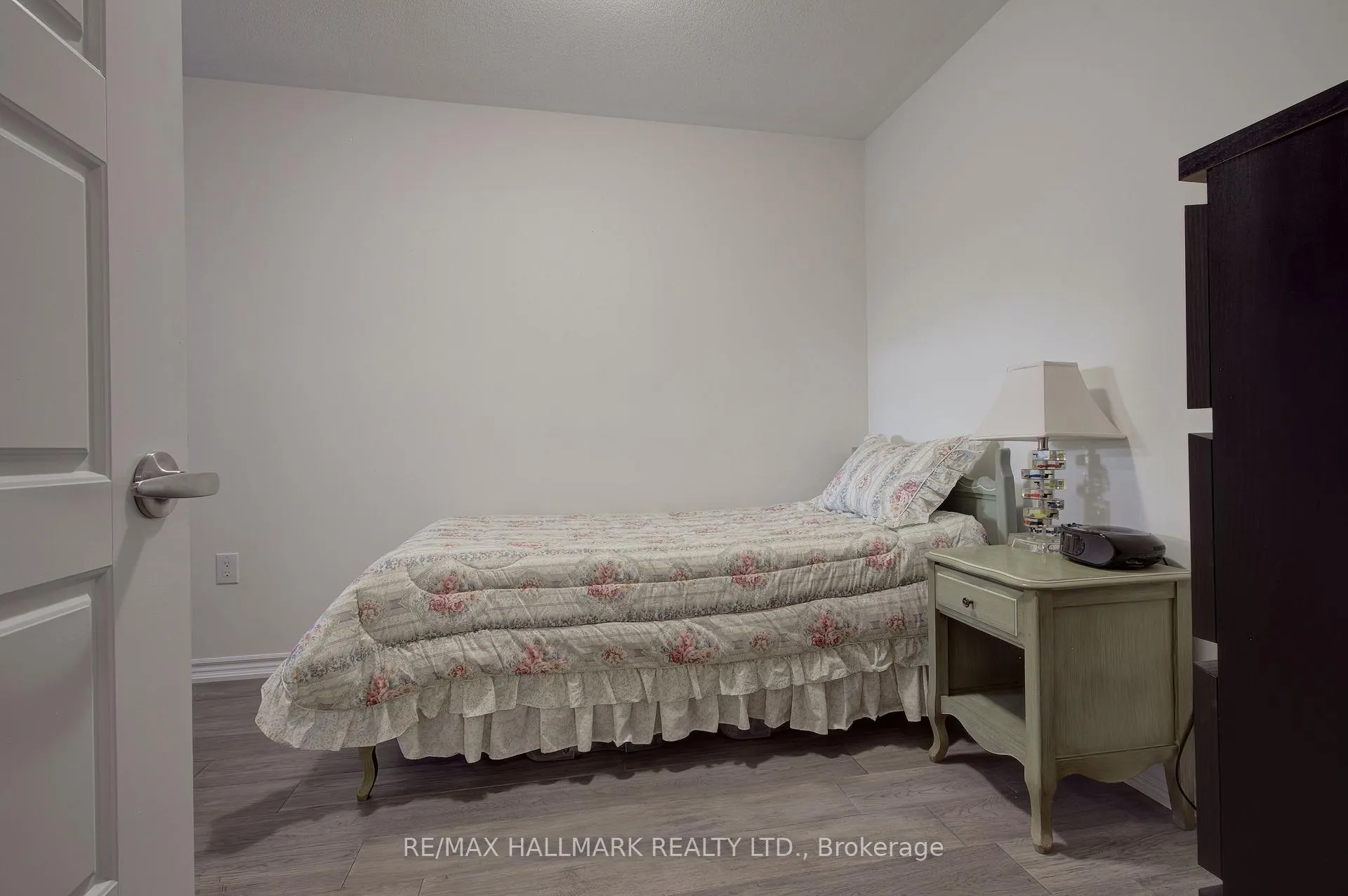 Photo 37 of 1036 Dragonfly Avenue, Pickering, Rural Pickering — HOMEH