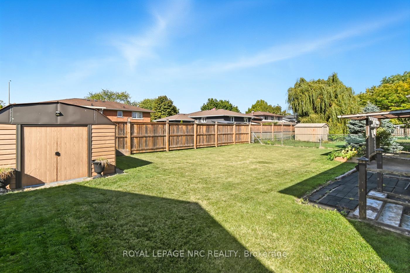 Photo 37 of 69 Elmvale Crescent, Port Colborne, Main Street — HOMEH
