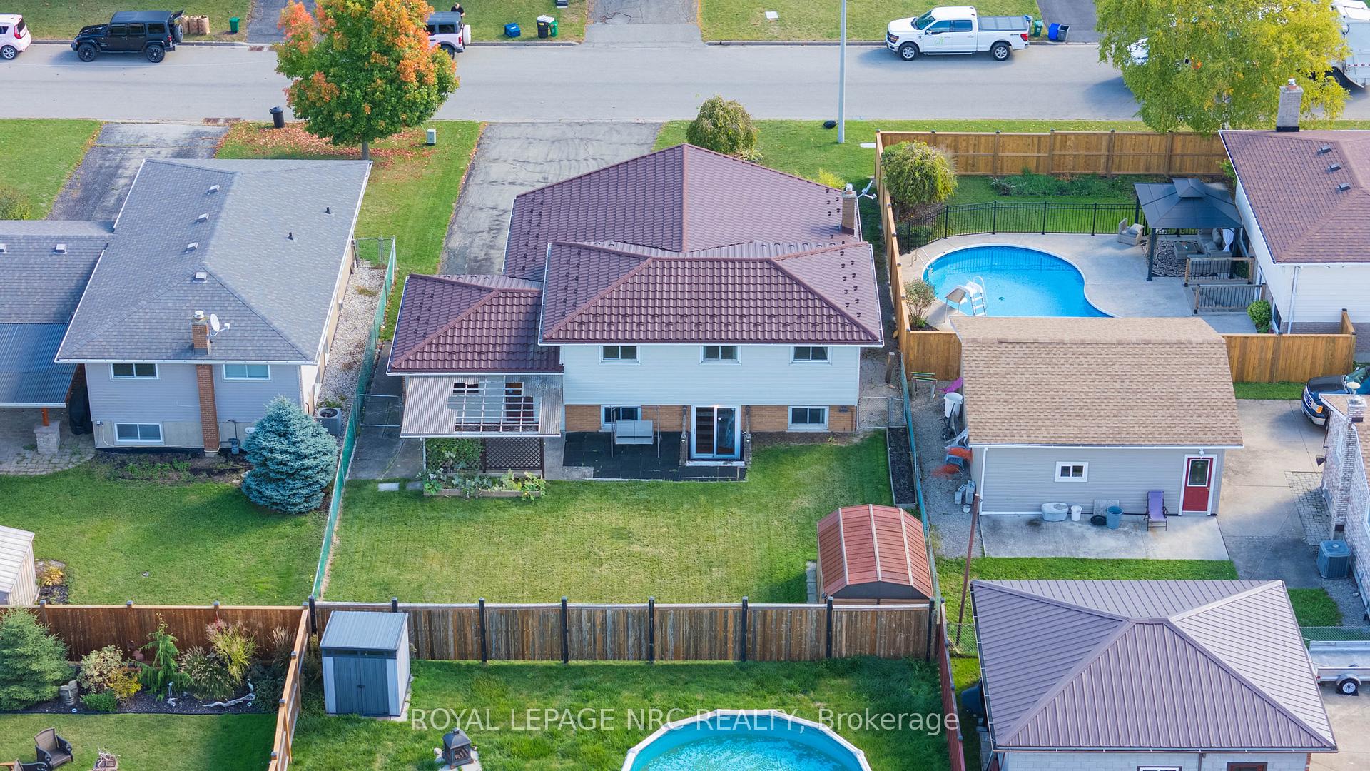 Photo 47 of 69 Elmvale Crescent, Port Colborne, Main Street — HOMEH