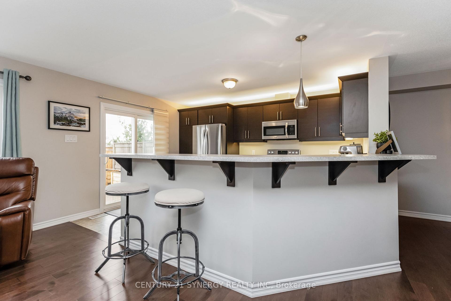 Photo 9 of 126 Eclipse Crescent, Ottawa, Notting Hill/Summerside — HOMEH
