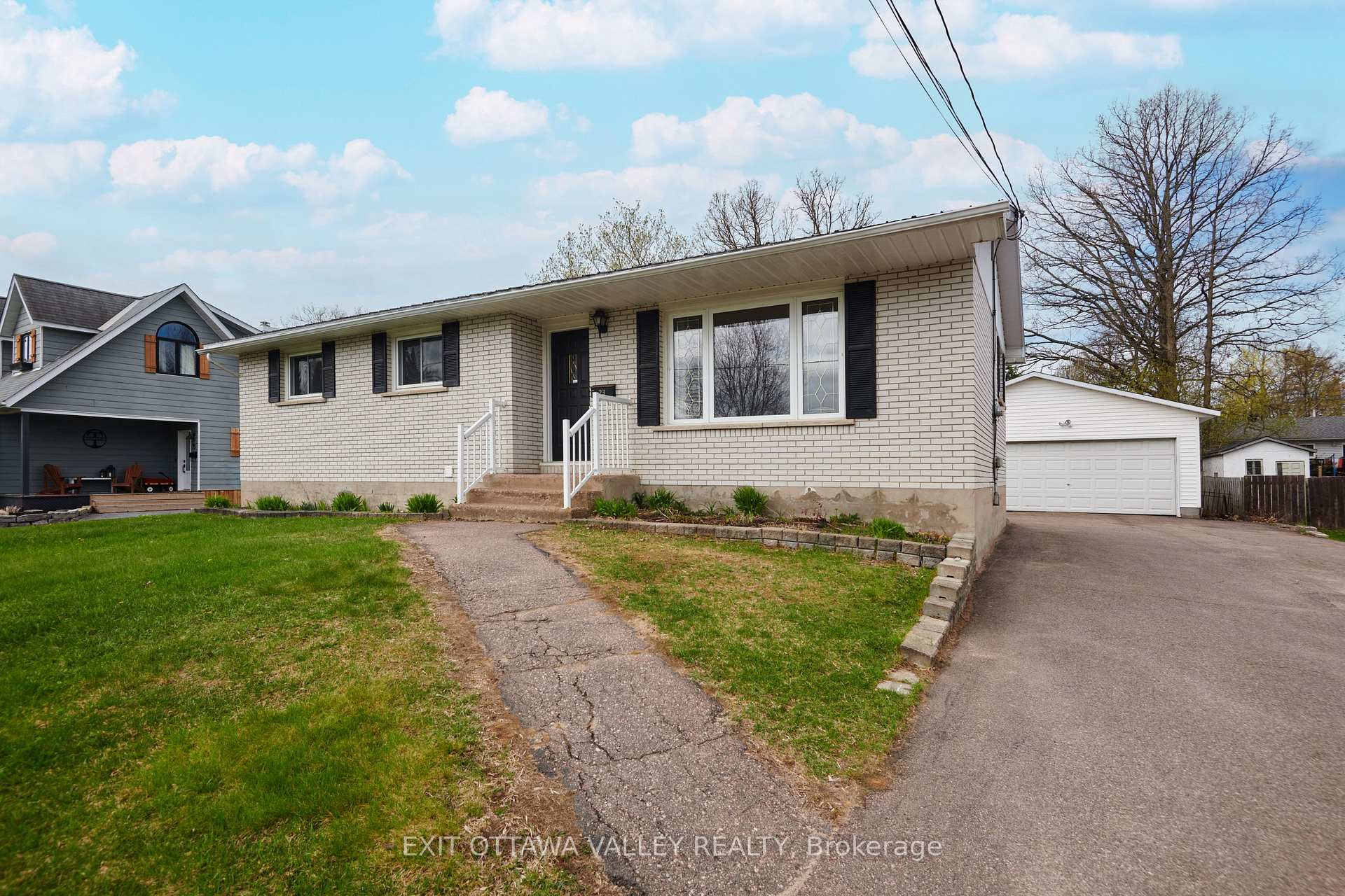 Front of 23 Doran Road
