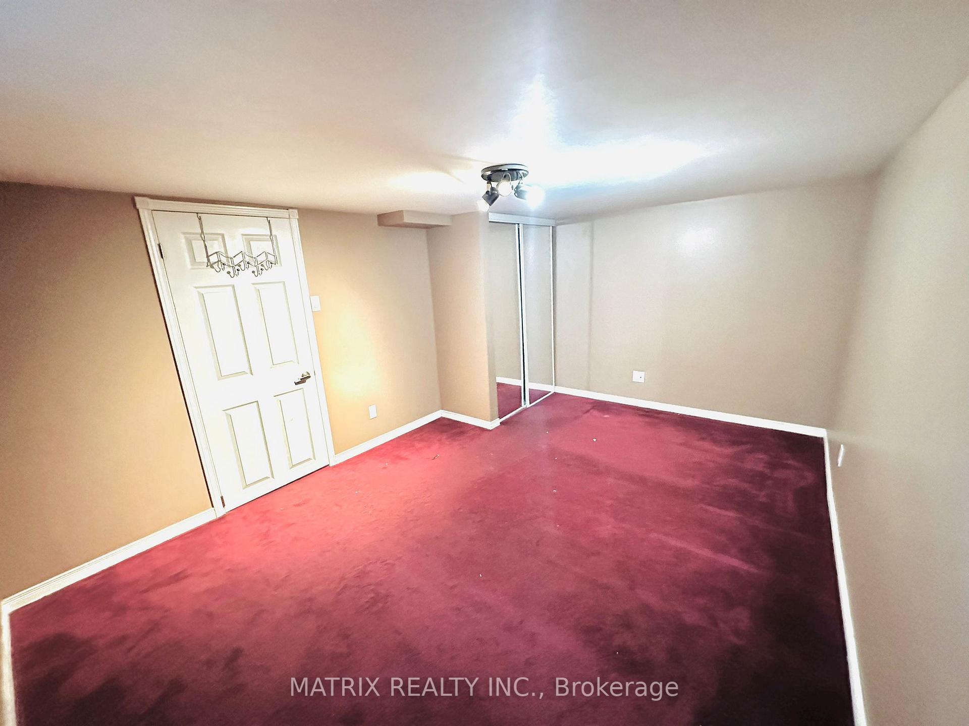 Photo 11 of 978 Rambleberry Avenue E, Pickering, Liverpool — HOMEH