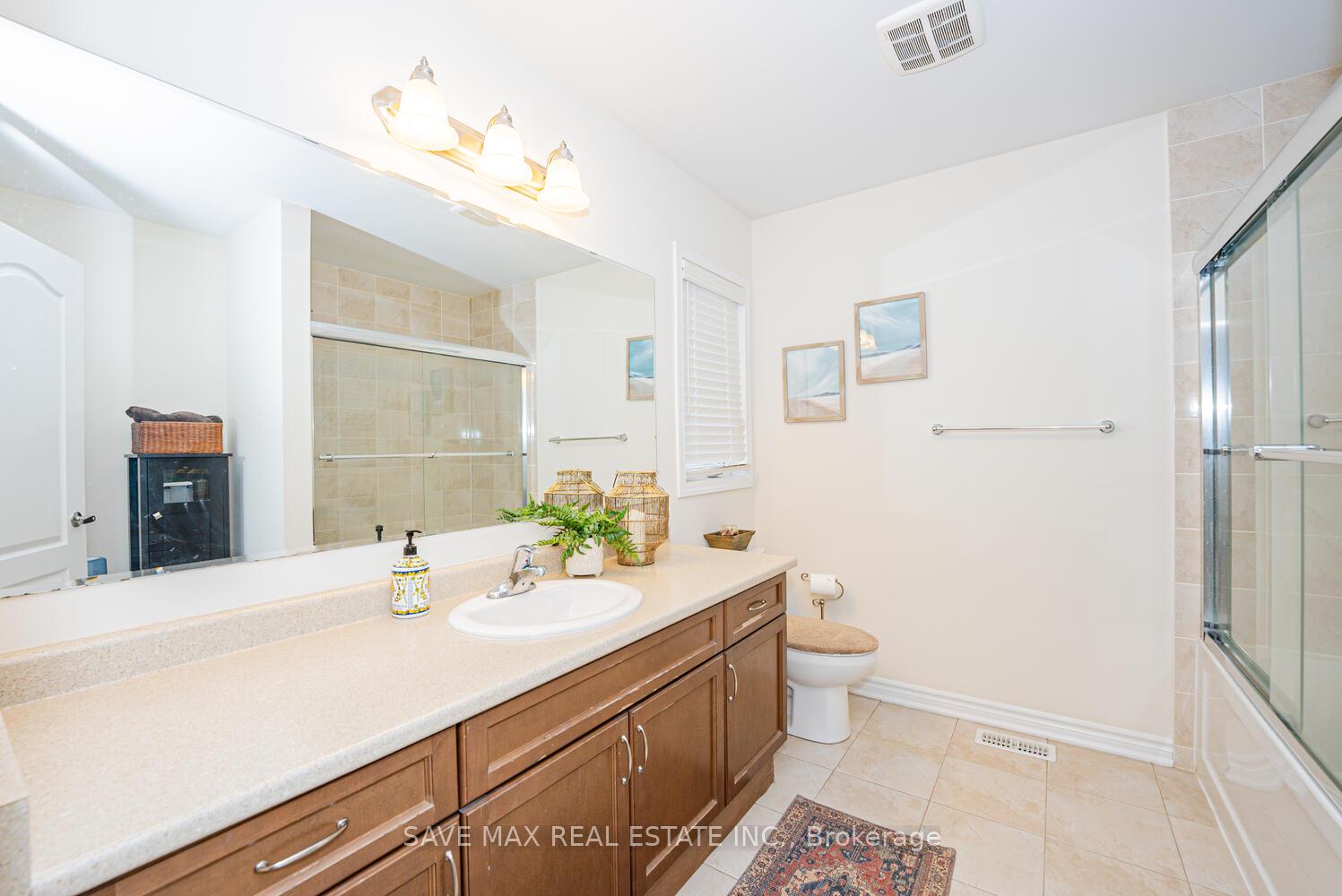 Photo 28 of 305 Trudeau Drive, Milton, Clarke — HOMEH