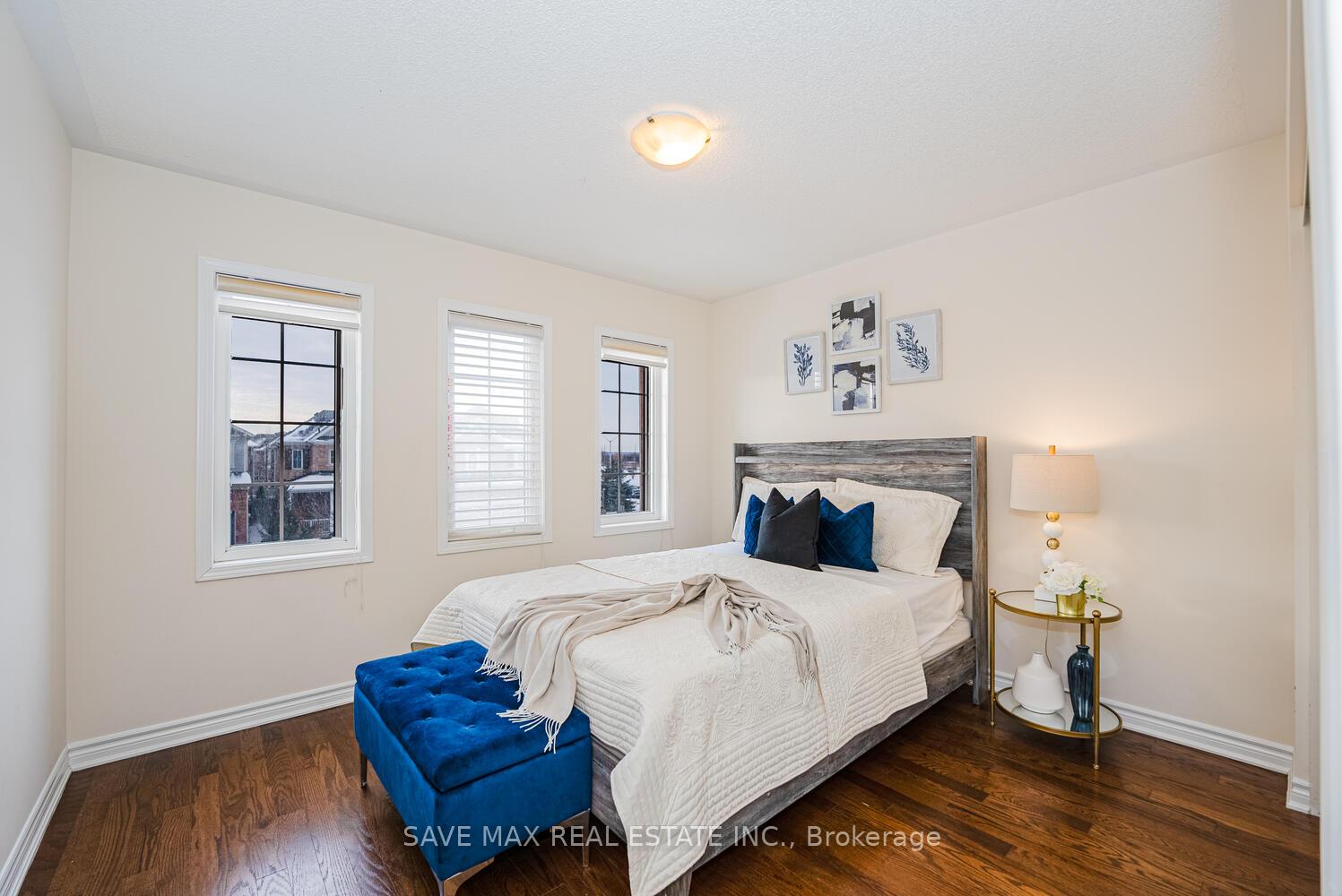 Photo 30 of 305 Trudeau Drive, Milton, Clarke — HOMEH