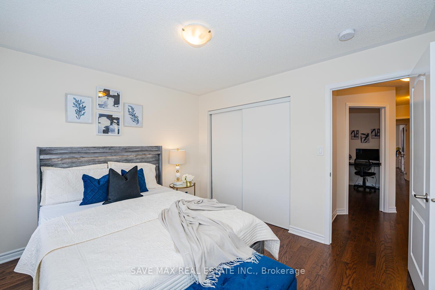 Photo 8 of 305 Trudeau Drive, Milton, Clarke — HOMEH
