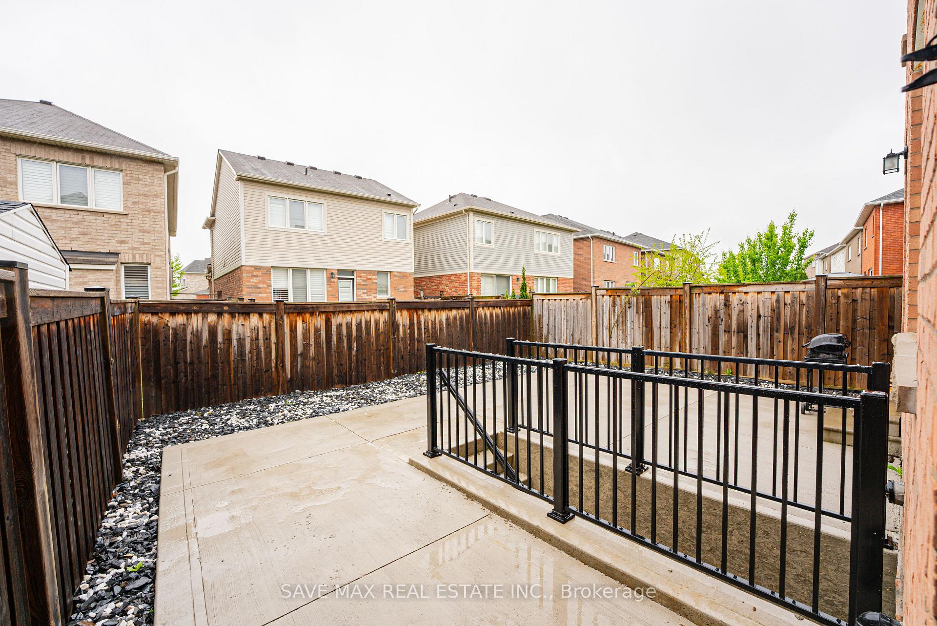 Photo 34 of 305 Trudeau Drive, Milton, Clarke — HOMEH