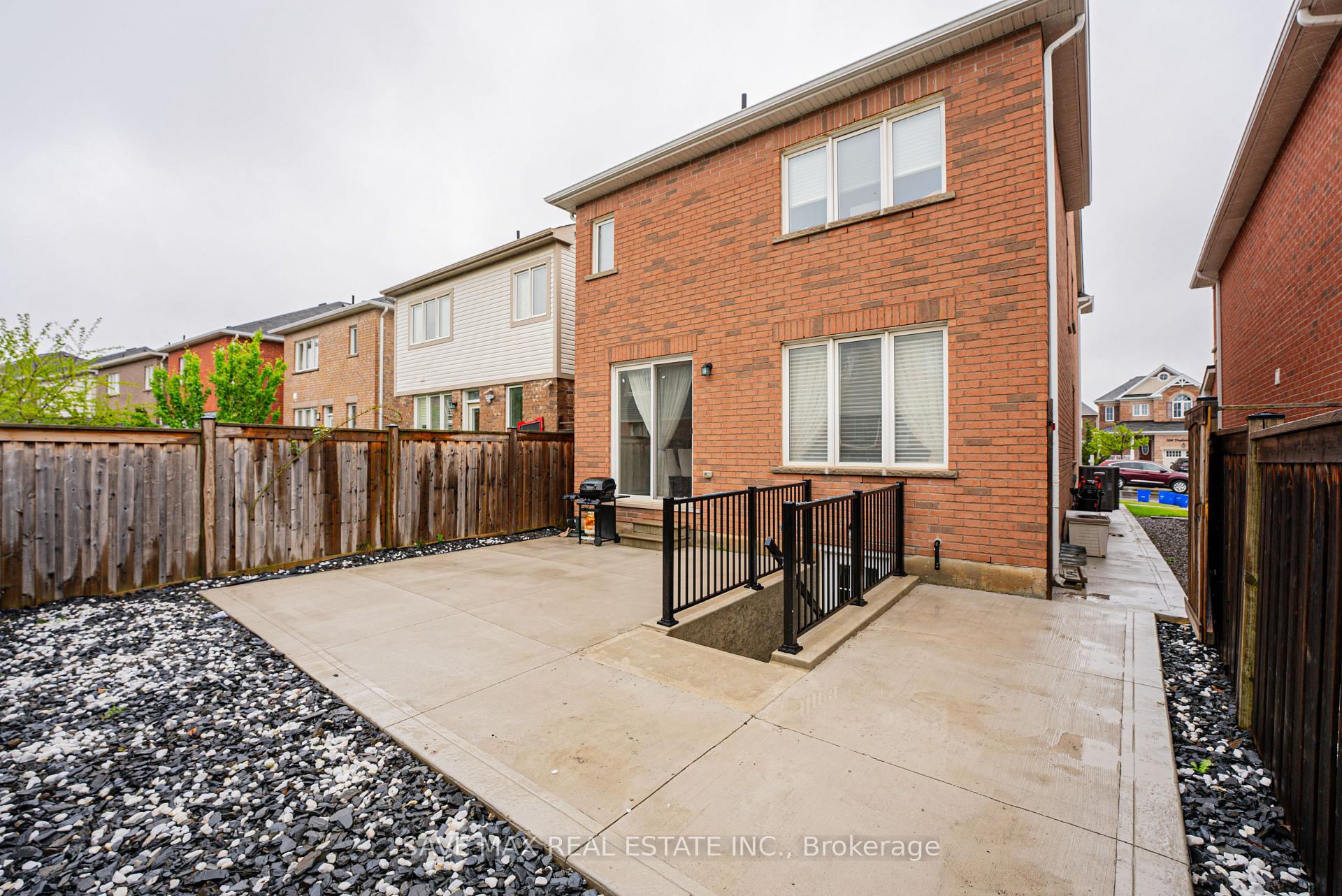 Photo 25 of 305 Trudeau Drive, Milton, Clarke — HOMEH