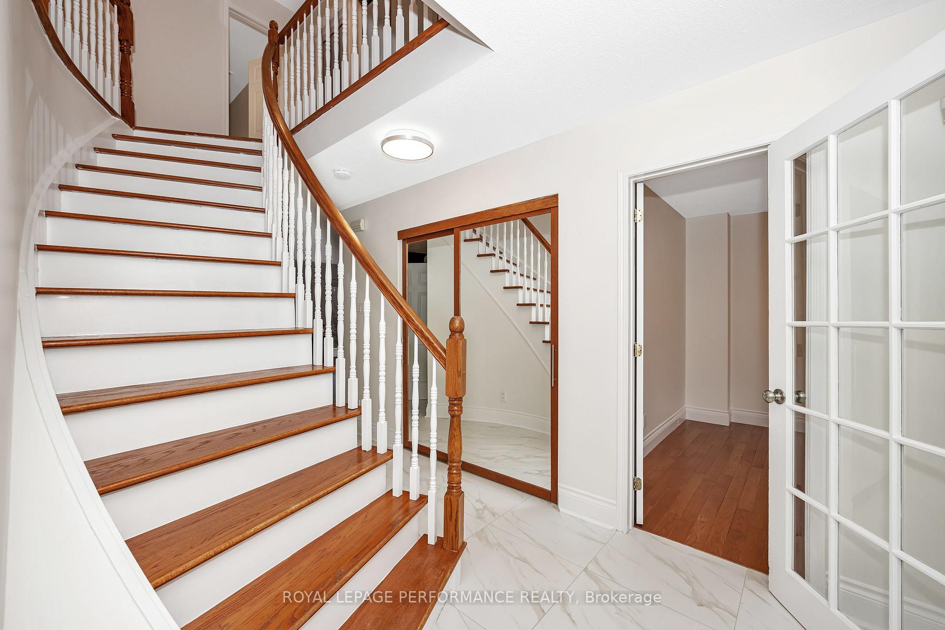 Photo 3 of 1141 Meadow Lane Road, Ottawa, Camelot — HOMEH