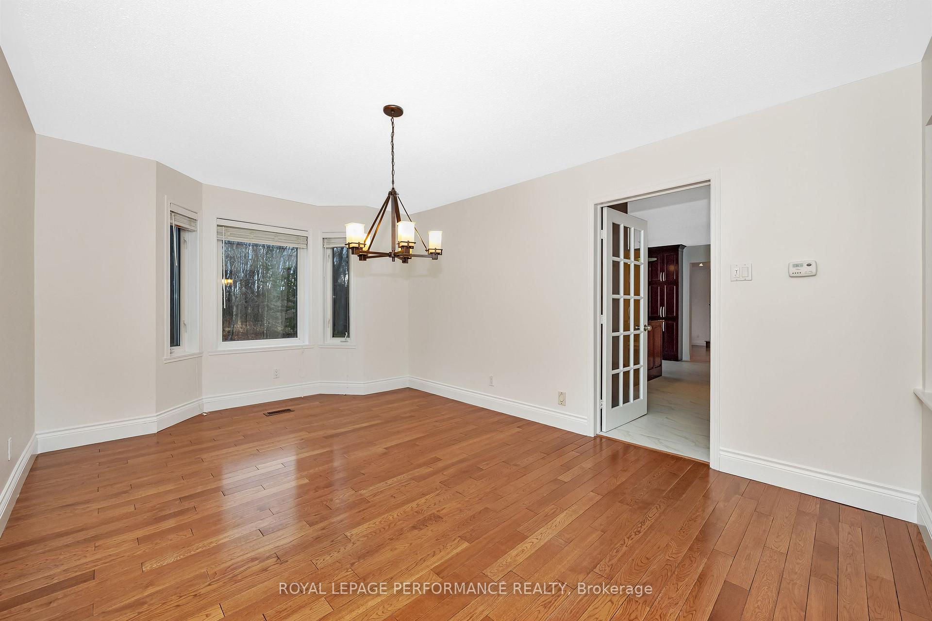 Photo 6 of 1141 Meadow Lane Road, Ottawa, Camelot — HOMEH