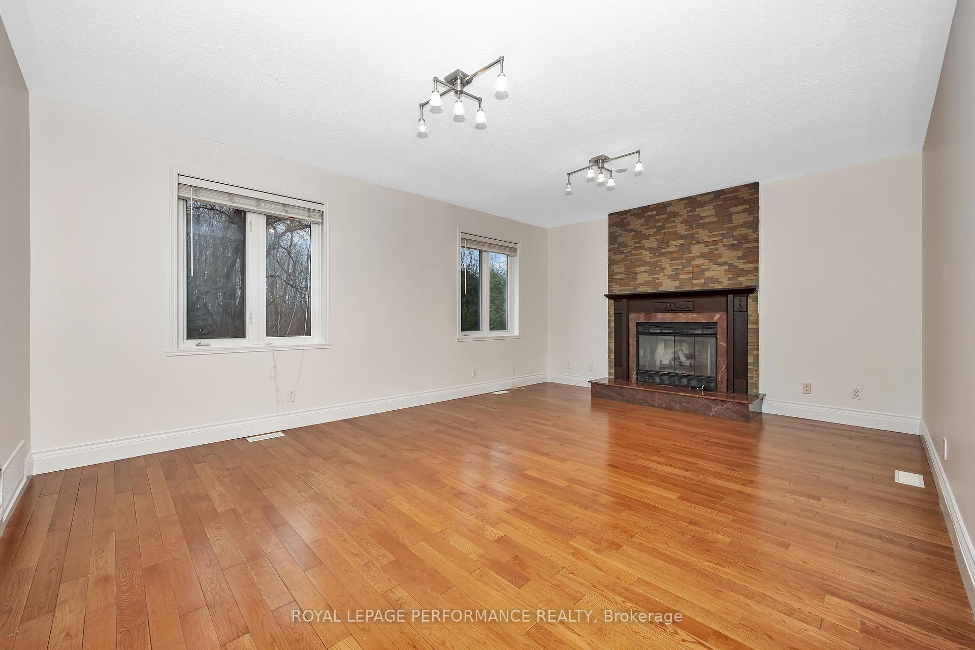 Photo 10 of 1141 Meadow Lane Road, Ottawa, Camelot — HOMEH