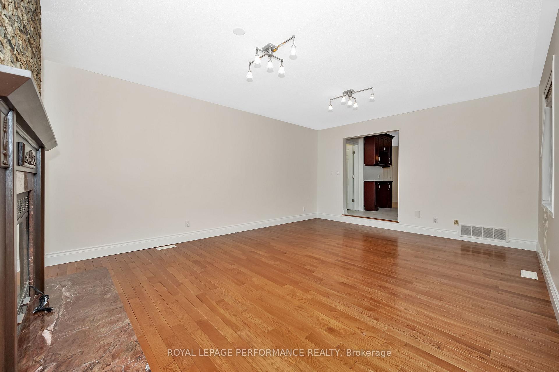 Photo 11 of 1141 Meadow Lane Road, Ottawa, Camelot — HOMEH