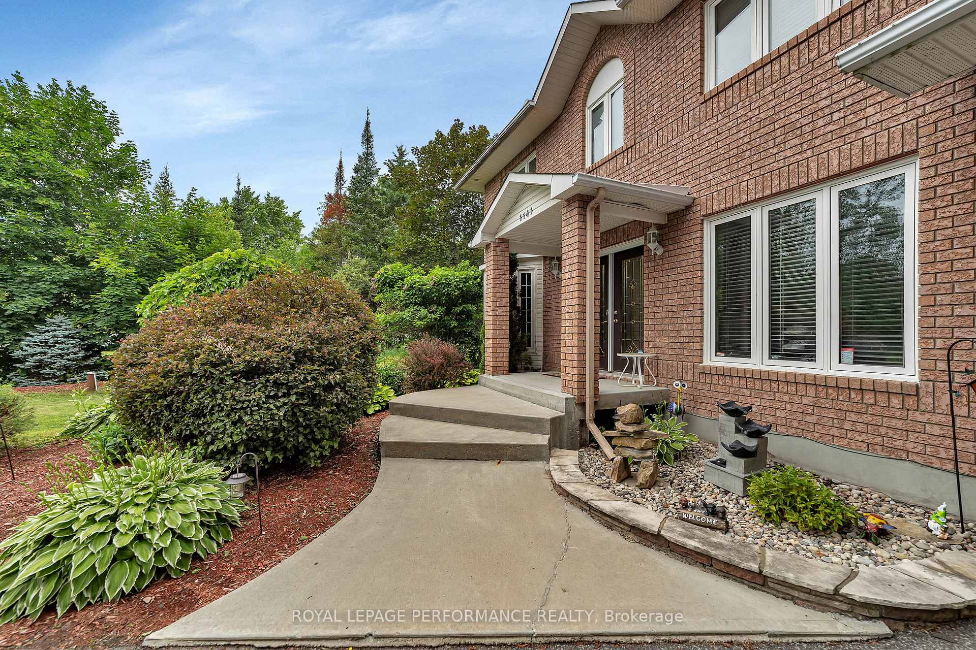 Photo 31 of 1141 Meadow Lane Road, Ottawa, Camelot — HOMEH