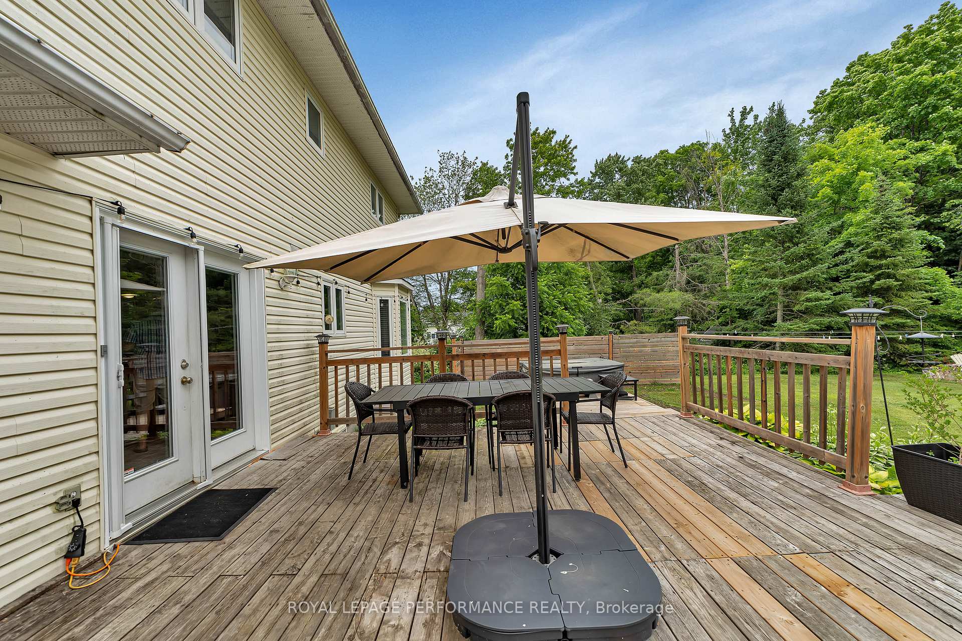 Photo 35 of 1141 Meadow Lane Road, Ottawa, Camelot — HOMEH