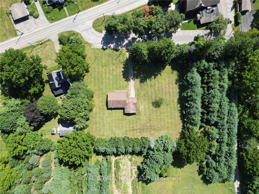 Photo 2 of 489 Memorial Drive, Pelham, Fenwick — HOMEH