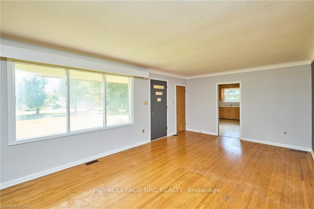 Photo 14 of 489 Memorial Drive, Pelham, Fenwick — HOMEH