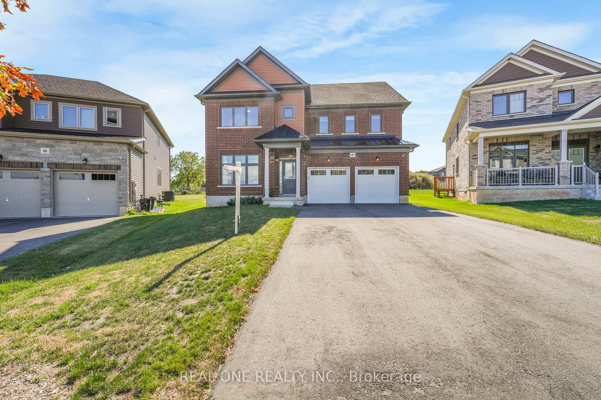 Front of 18 Oriole Crescent