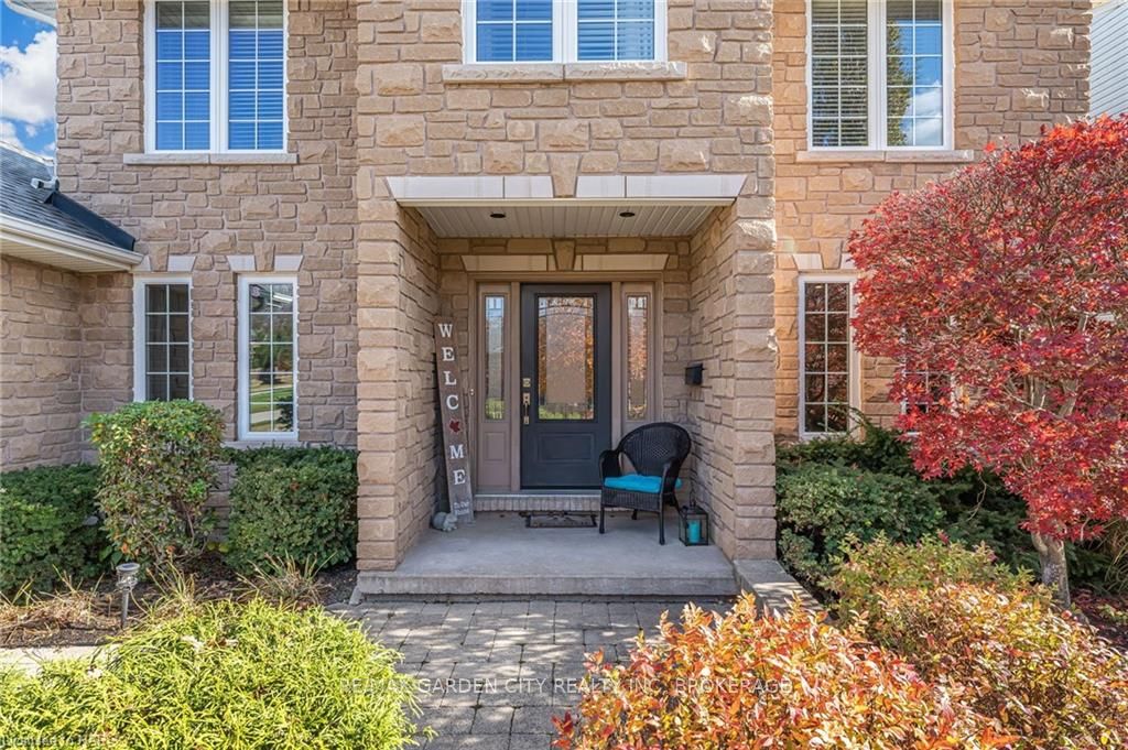 Photo 2 of 91 Kunda Park Boulevard, Pelham, Fonthill — HOMEH