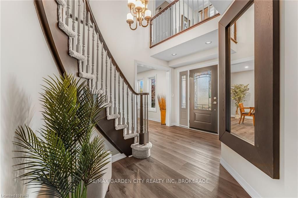 Photo 4 of 91 Kunda Park Boulevard, Pelham, Fonthill — HOMEH
