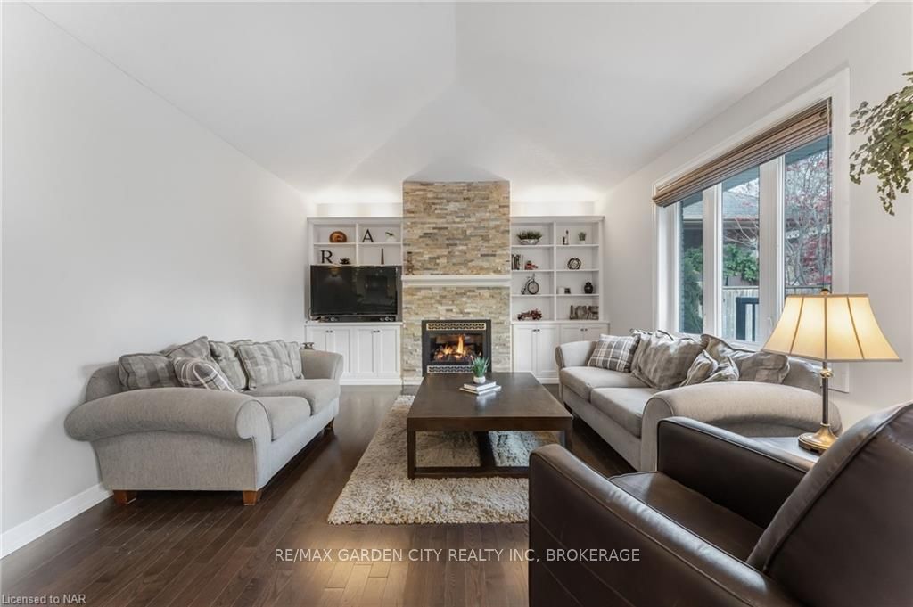 Photo 15 of 91 Kunda Park Boulevard, Pelham, Fonthill — HOMEH