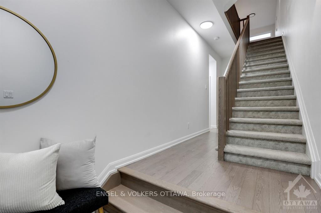 Photo 4 of 572 Halo, Ottawa, Chapel Hill — HOMEH