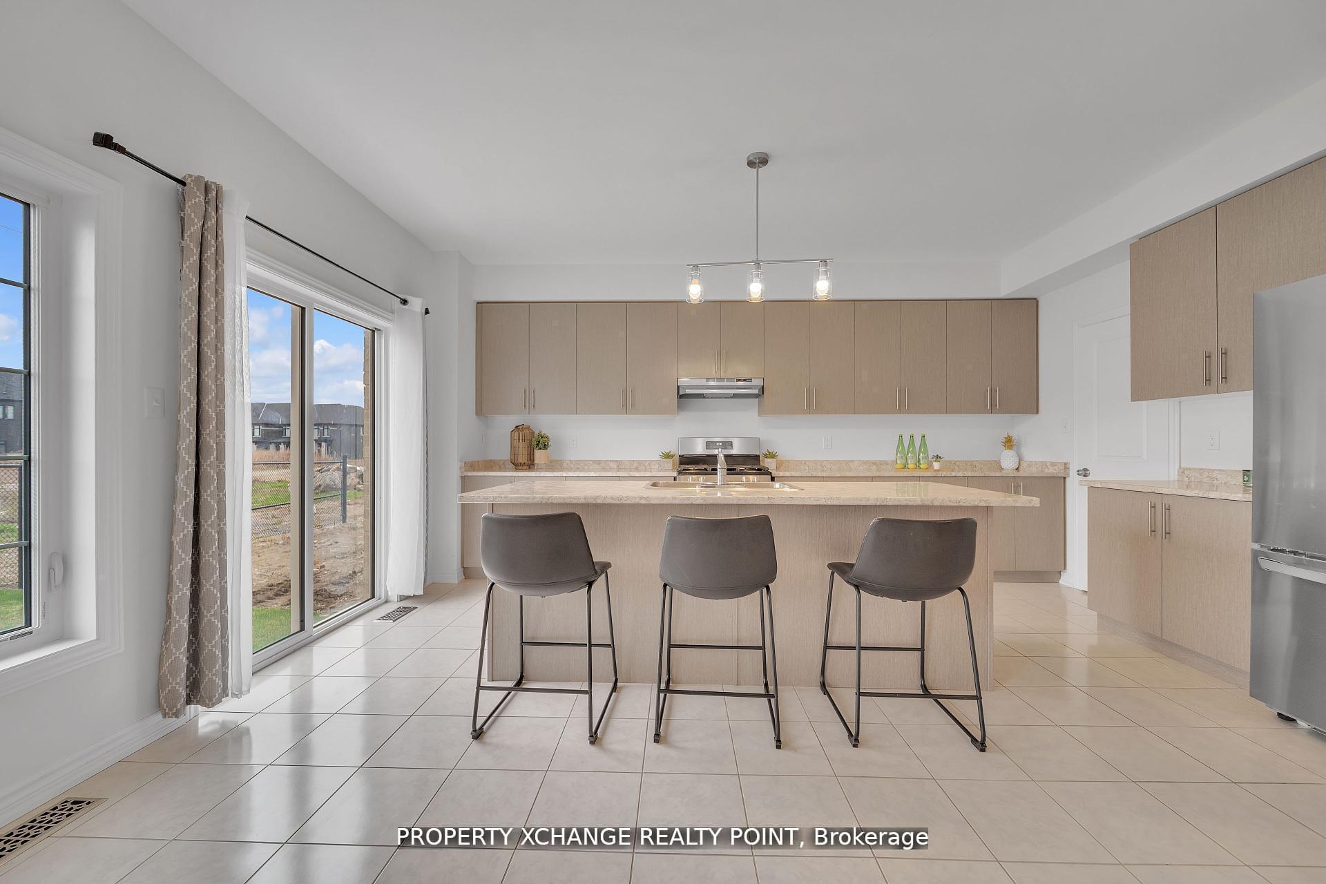 Photo 10 of 1120 Skyridge Boulevard, Pickering, Rural Pickering — HOMEH
