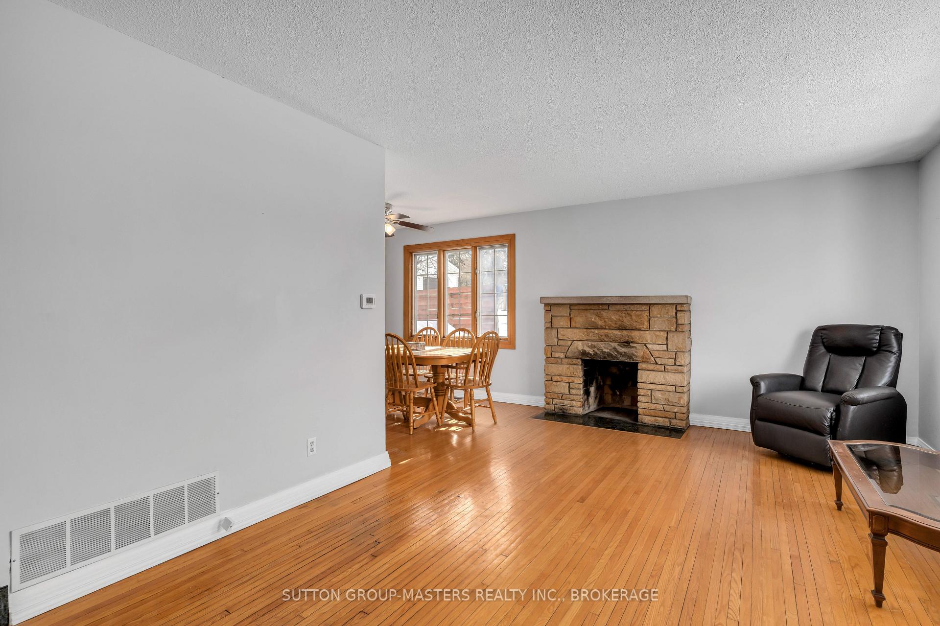 Photo 9 of 85 Florence Street, Kingston, West of Sir John A. Blvd — HOMEH