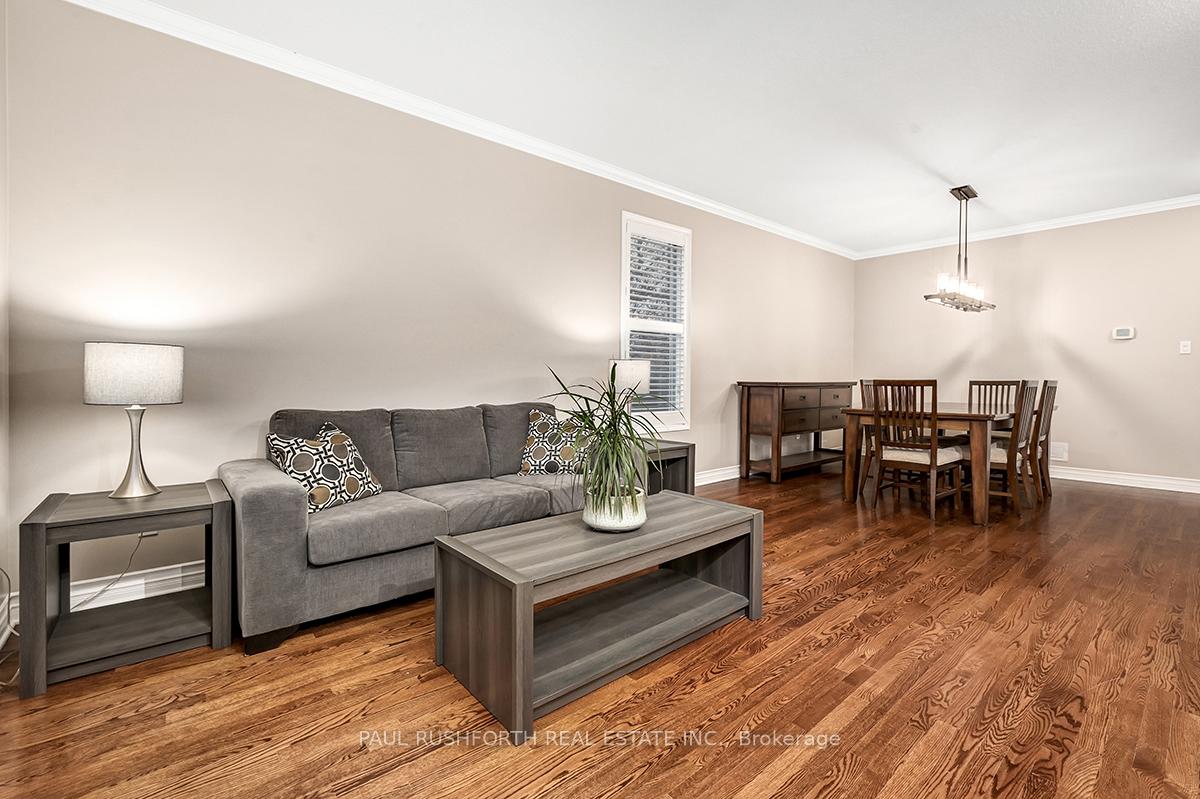Photo 6 of 2040 Oakbrook Circle, Ottawa, Chapel Hill South - Orleans Village — HOMEH