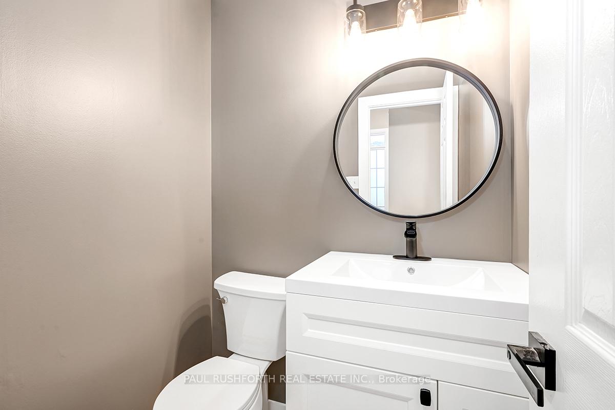 Photo 17 of 2040 Oakbrook Circle, Ottawa, Chapel Hill South - Orleans Village — HOMEH