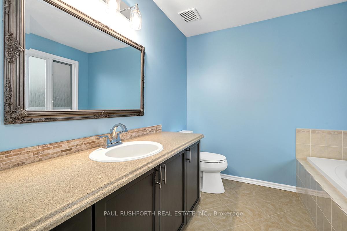 Photo 20 of 2040 Oakbrook Circle, Ottawa, Chapel Hill South - Orleans Village — HOMEH
